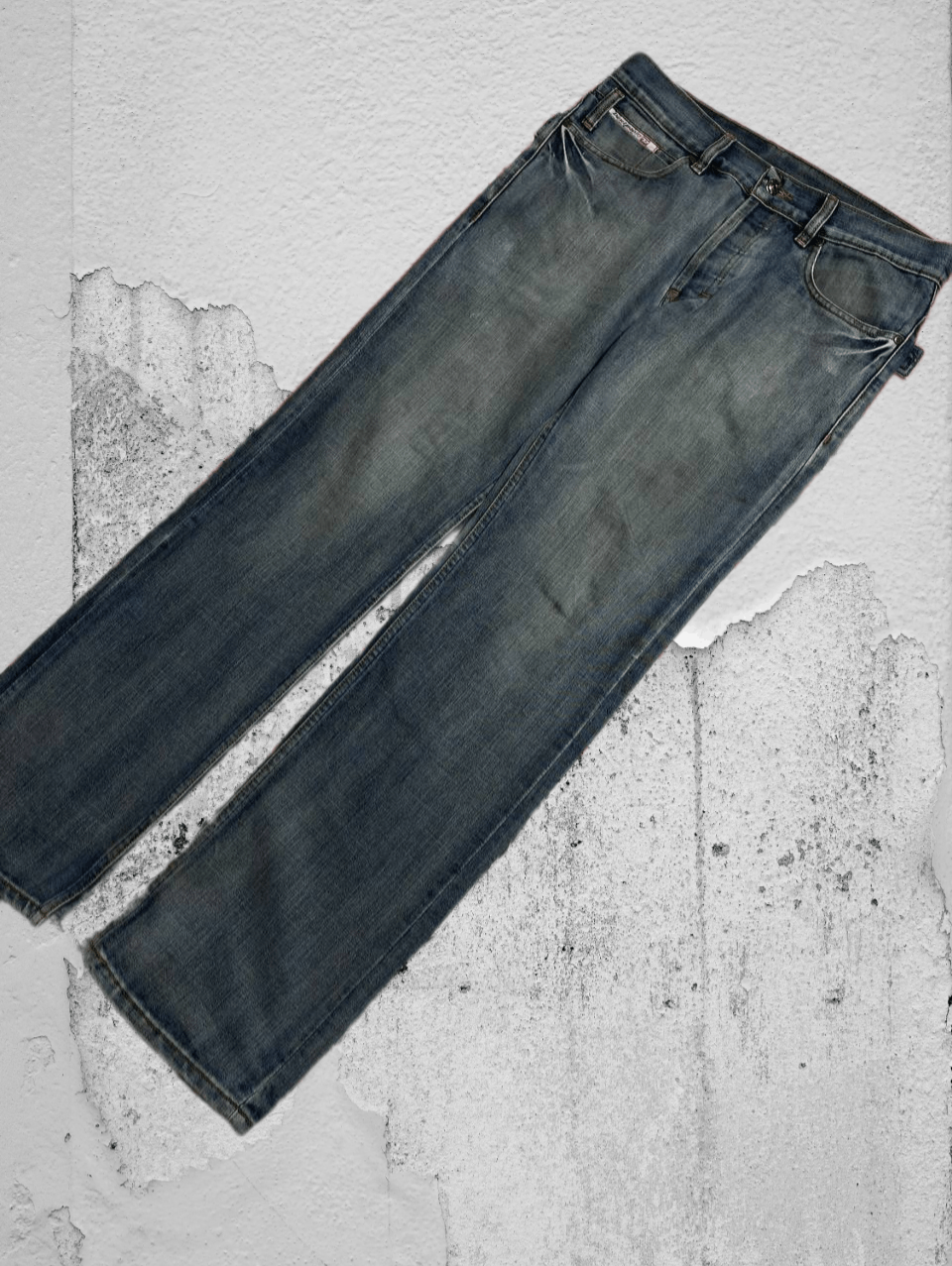 Diesel × Vintage Crazy Vintage Diesel Industries Baggy Denim Jeans Y2K Size US 34 / EU 50 - 1 Thumbnail