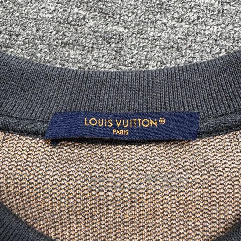 Louis Vuitton Louis Vuitton Knit Sweatshirt with Patterned Design. Size US L / EU 52-54 / 3 - 2 Thumbnail