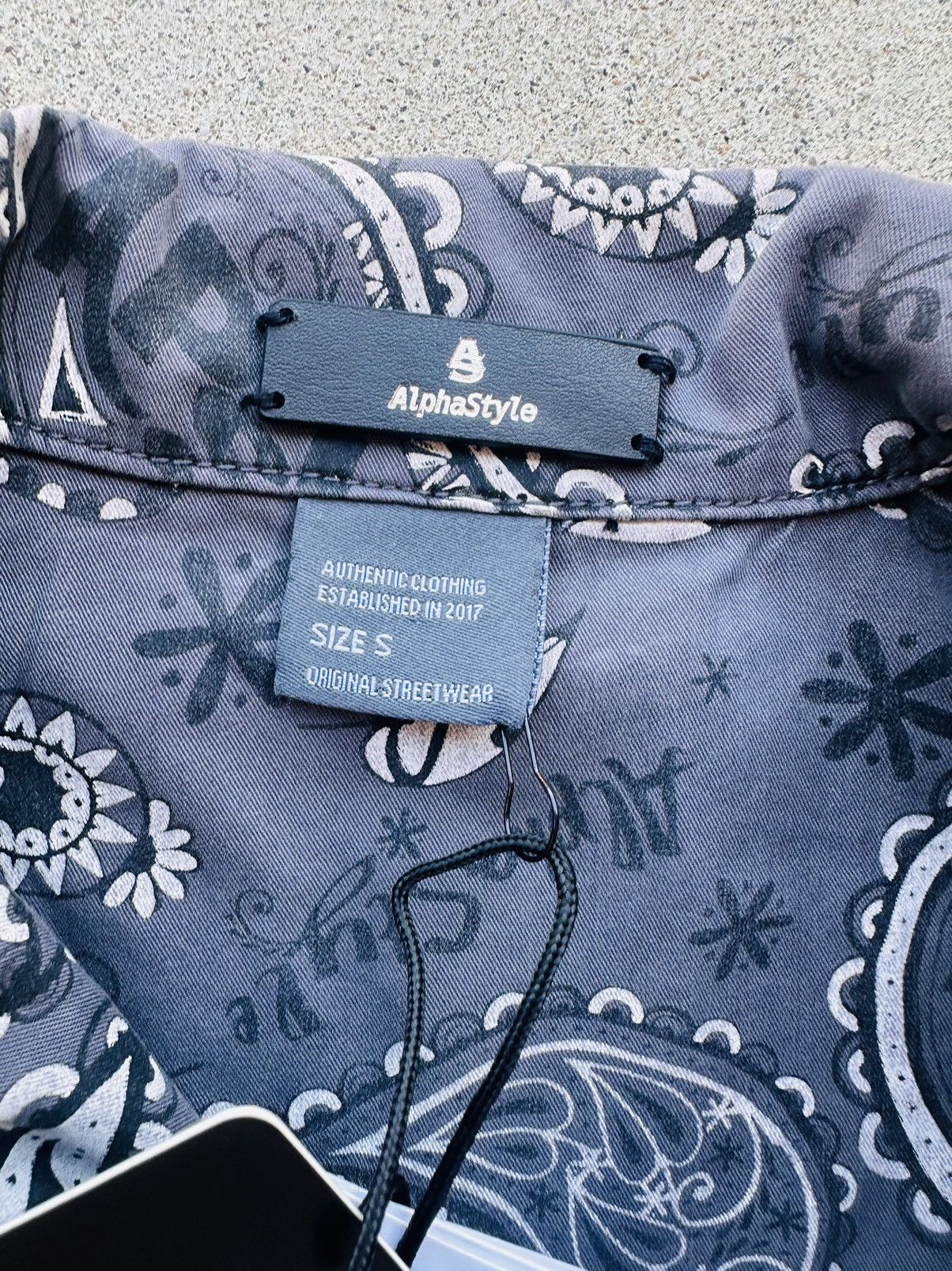 AlphaStyle Alphastyle Hawaiian Shirt Men Size Small Oversized Paisley Size US S / EU 44-46 / 1 - 5 Thumbnail