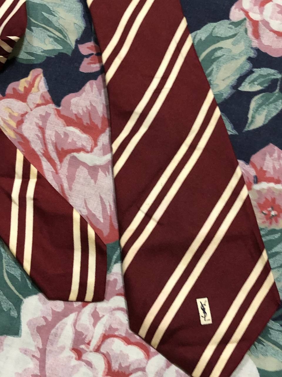 Yves Saint Laurent Vintage luxury Tie print Yves Saint Laurent Y2K One size Size ONE SIZE - 10 Thumbnail