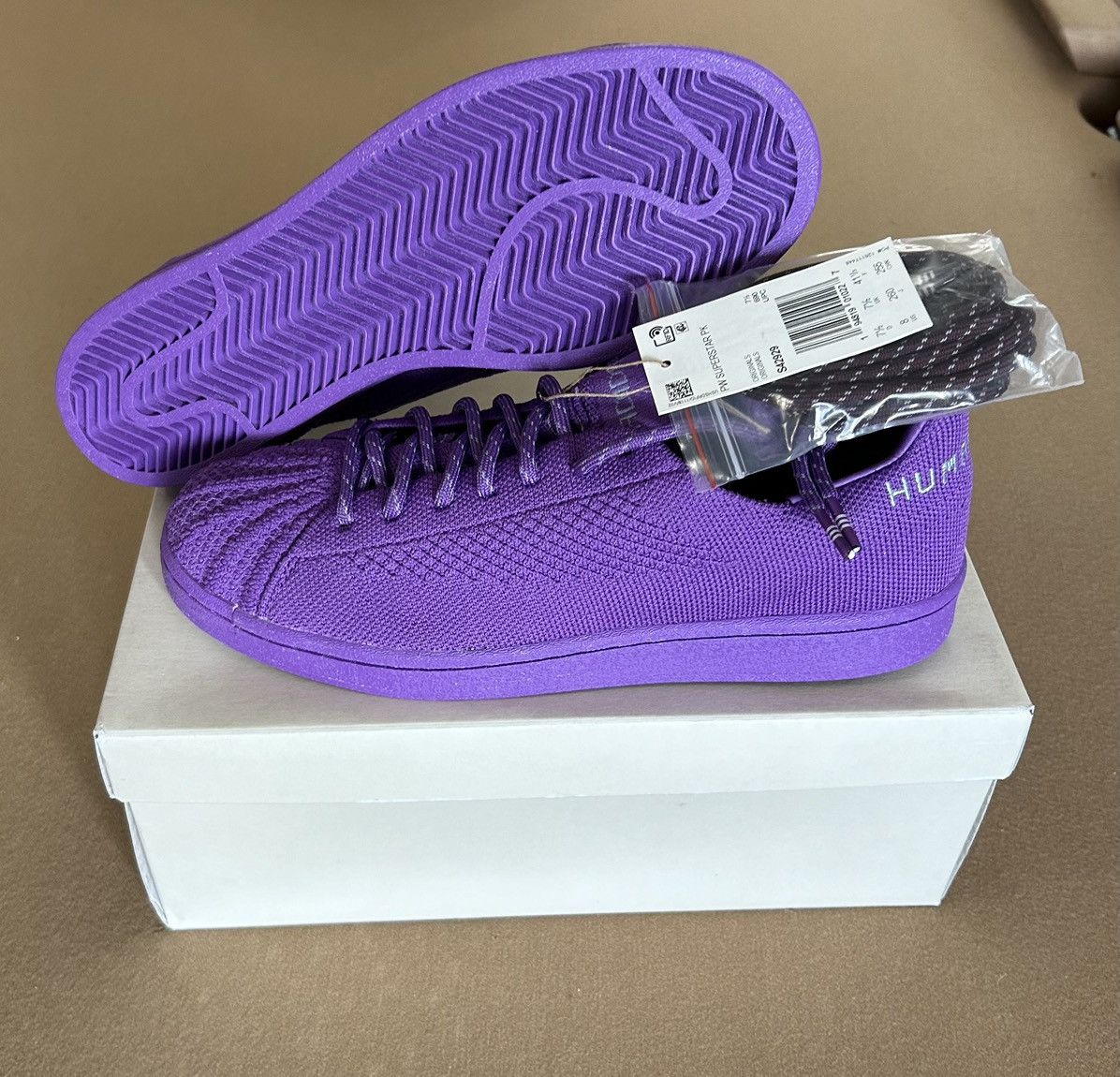 Adidas superstar human race