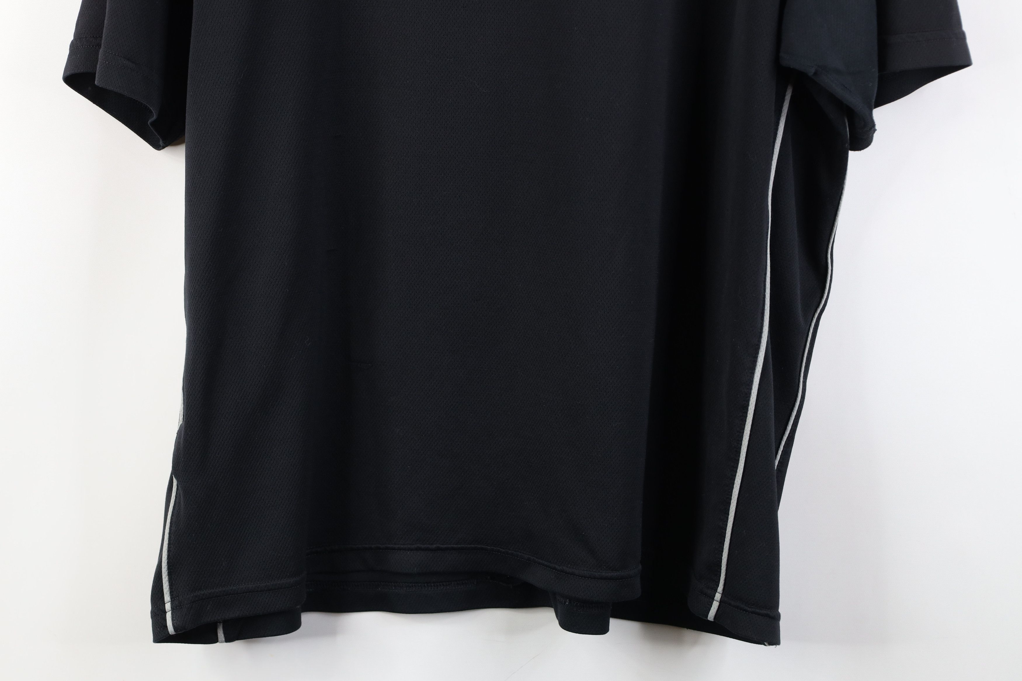 Nike Vintage Y2K Nike Travis Scott Mini Swoosh Knit T-Shirt Size US L / EU 52-54 / 3 - 15 Thumbnail