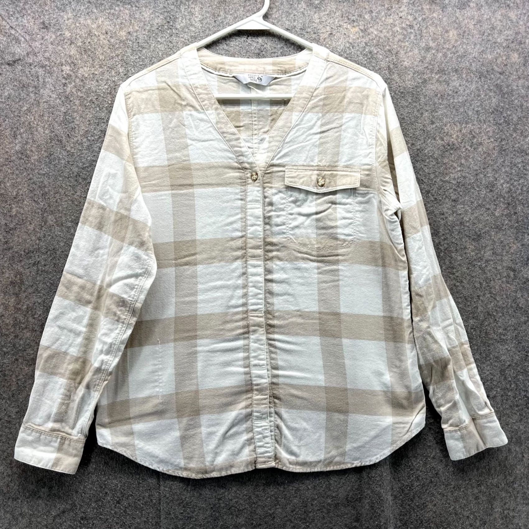 Mountain Hardwear VINTAGE Mountain Hardwear Shirt Womens Medium Beige White Button Down Check Outdoors Size M / US 6-8 / IT 42-44 - 2 Thumbnail