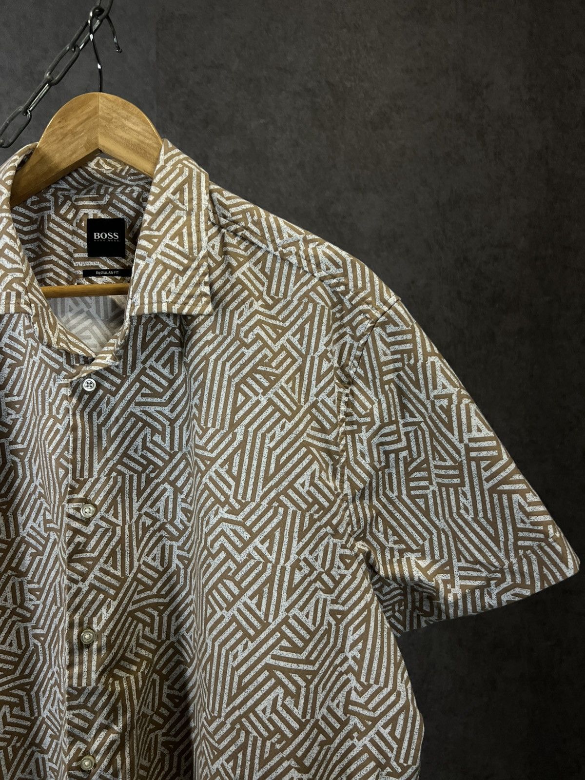 Hugo Boss Hugo Boss designer monogram shirt Size US XXL / EU 58 / 5 - 2 Thumbnail