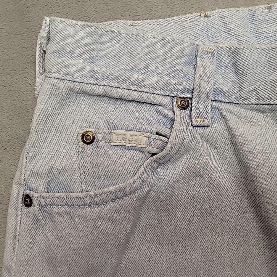 Lee VINTAGE Lee Jeans Womens 12 Medium 30x30 Blue Lightwash Denim High Rise Made in USA Casual Retro 90s Womens Jeans Size 34" / US 12 / IT 48 - 4 Thumbnail
