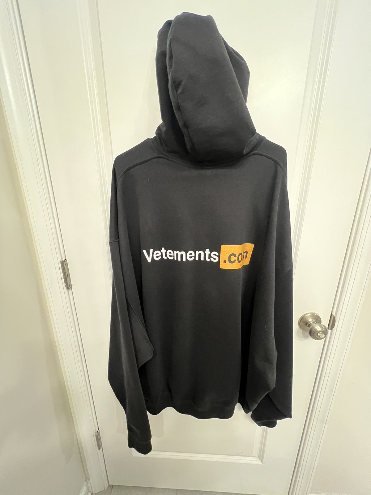 Vetements Vetements, Vetements.com XXX Hoodie Size US M / EU 48-50 / 2 - 1 Thumbnail