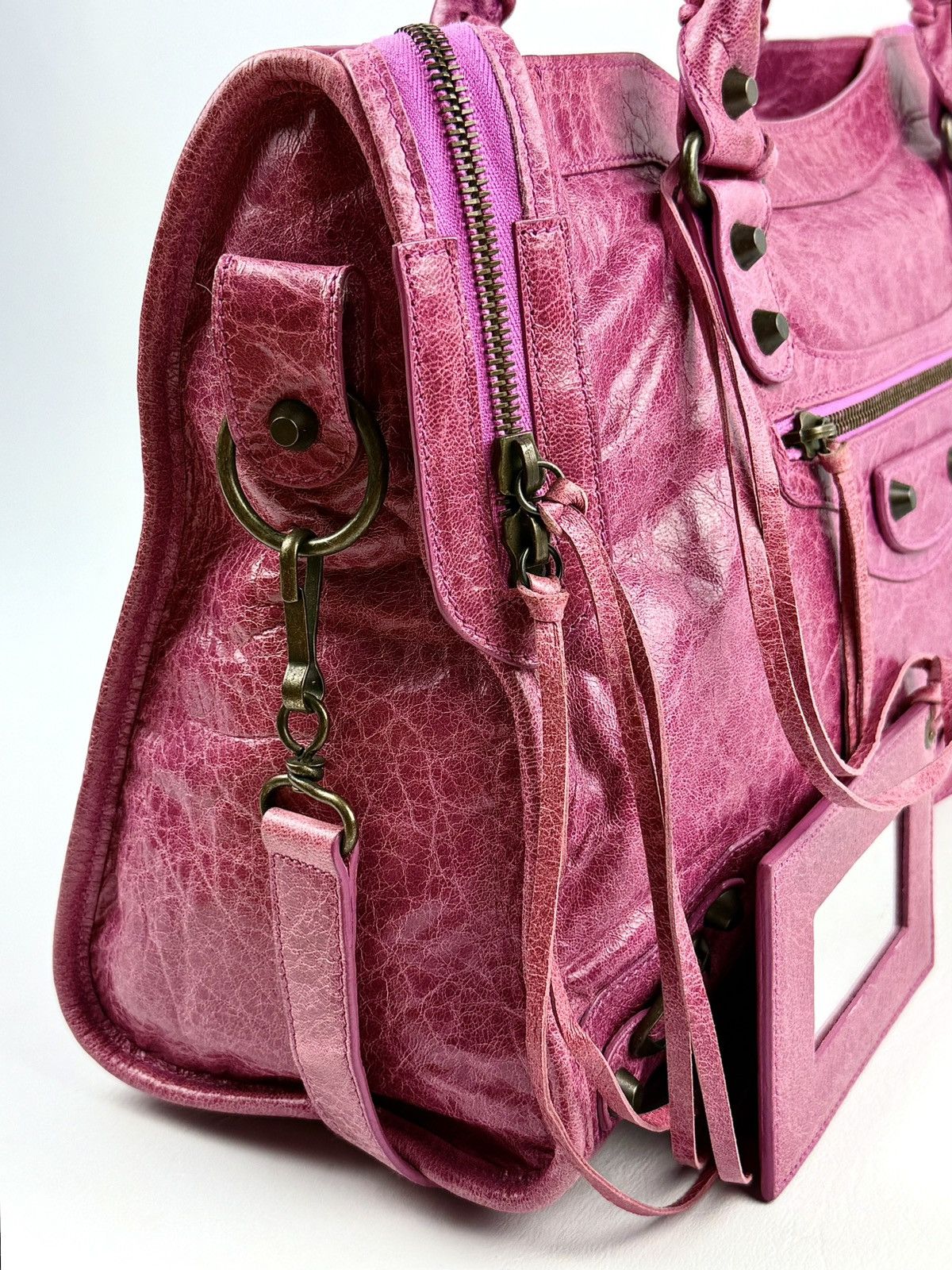 Balenciaga Balenciaga - Classic - Distressed - Metallic Pink - Le City Size ONE SIZE - 6 Thumbnail