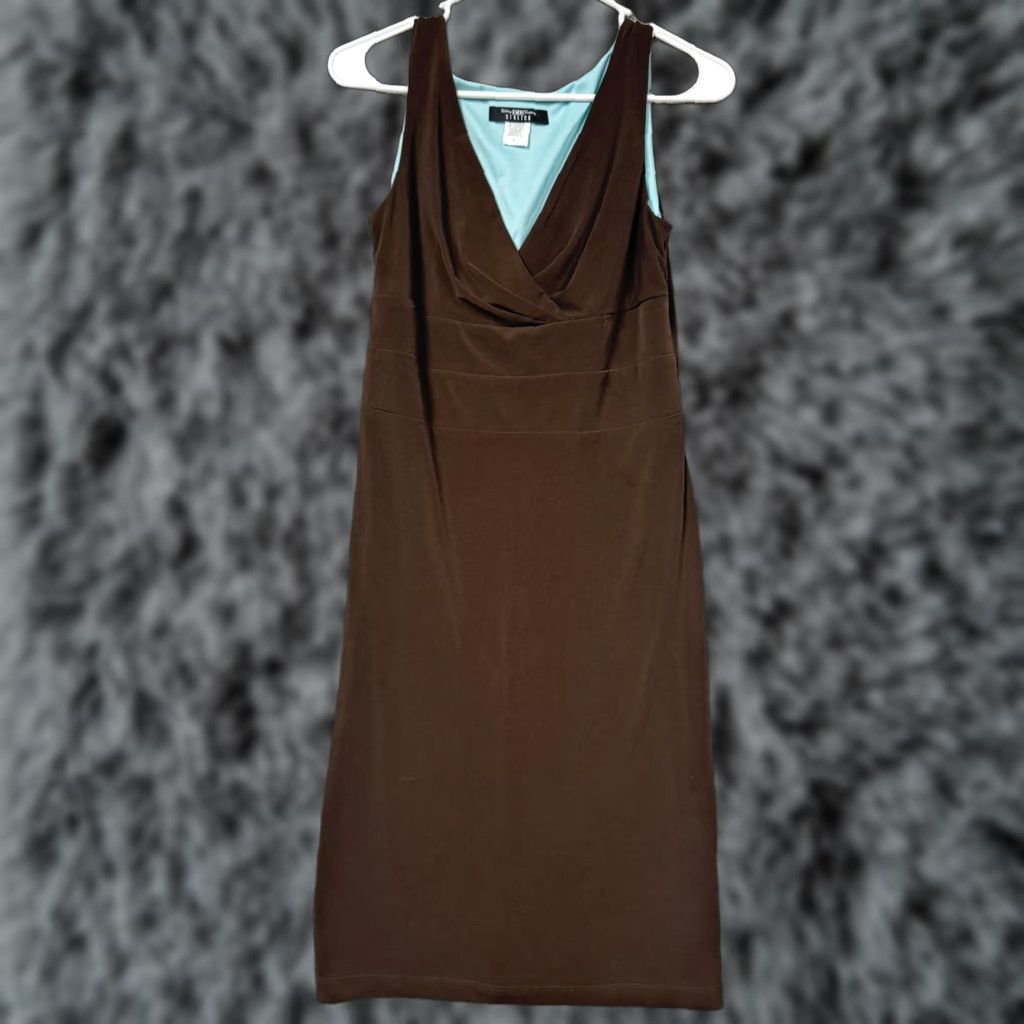 Vintage VINTAGE B. MOSS Dress Sheath 2 Women Brown Sleeveless V-Neck 39in Knee Length Polyester Jersey Party/Cocktail Brown Turquoise Contrast Interior Y2K Size XS / US 0-2 / IT 36-38 - 1 Thumbnail
