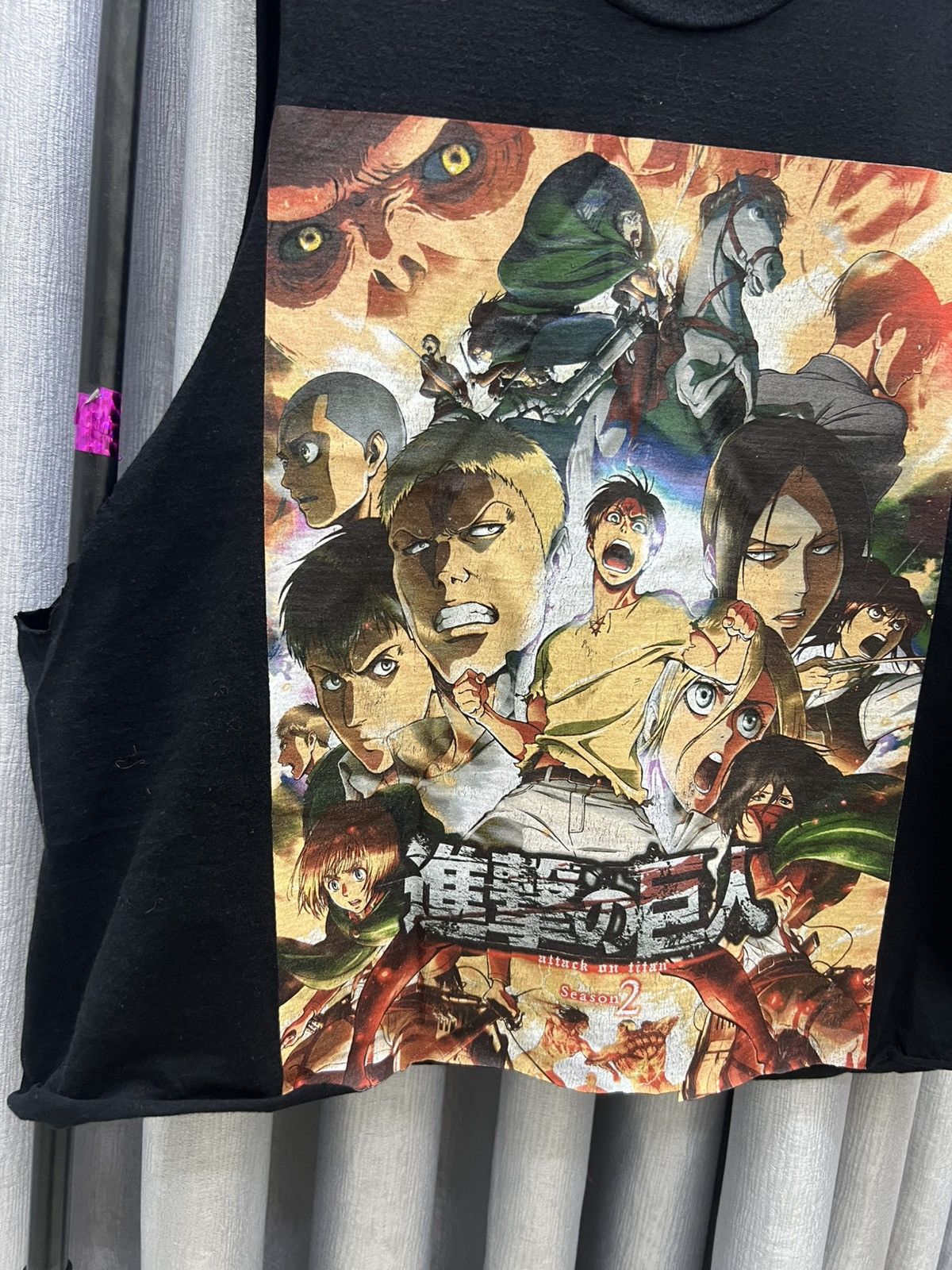 Anime ATTACK OF TITAN SEASON 2 DISTRESSED SLEVELESS CROPPED TEE Size US M / EU 48-50 / 2 - 2 Thumbnail