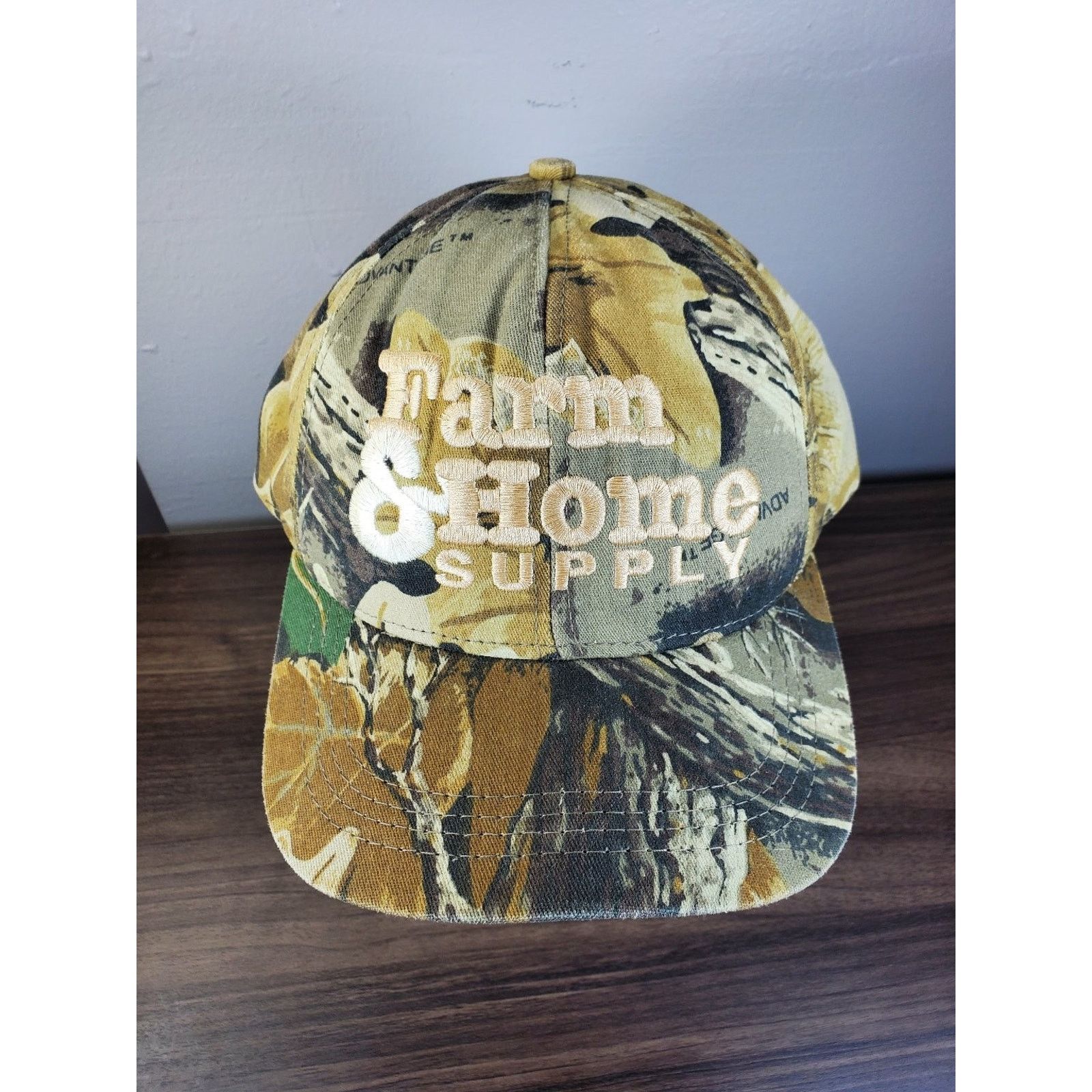Realtree × Vintage Farm & Home Supply Hat Camo Snapback Cap Hunting Fishing Size ONE SIZE - 1 Thumbnail