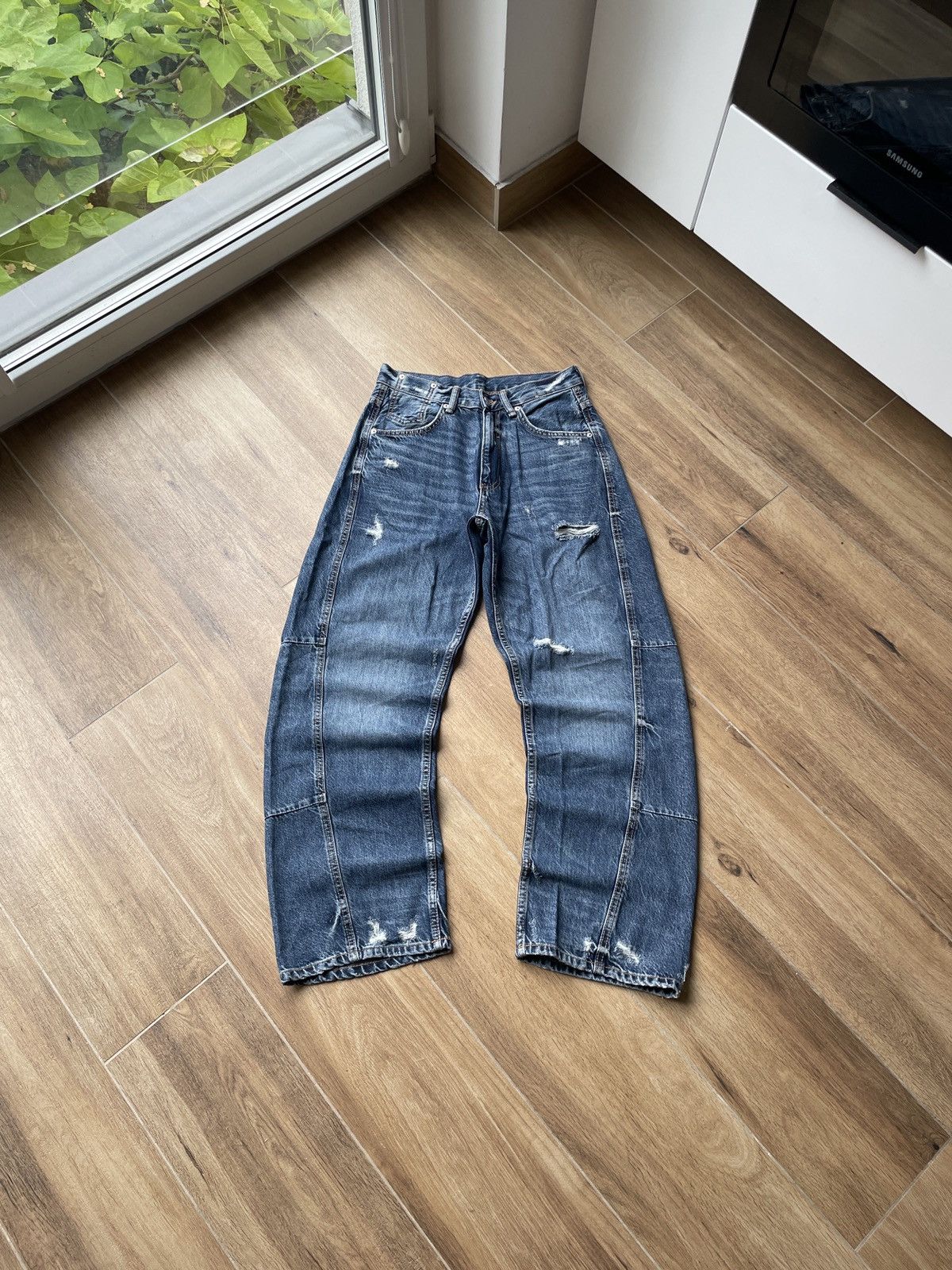 Vintage Vintage Baggy Jeans Faded Distressed Washed Japanese Wide Size US 30 / EU 46 - 1 Thumbnail