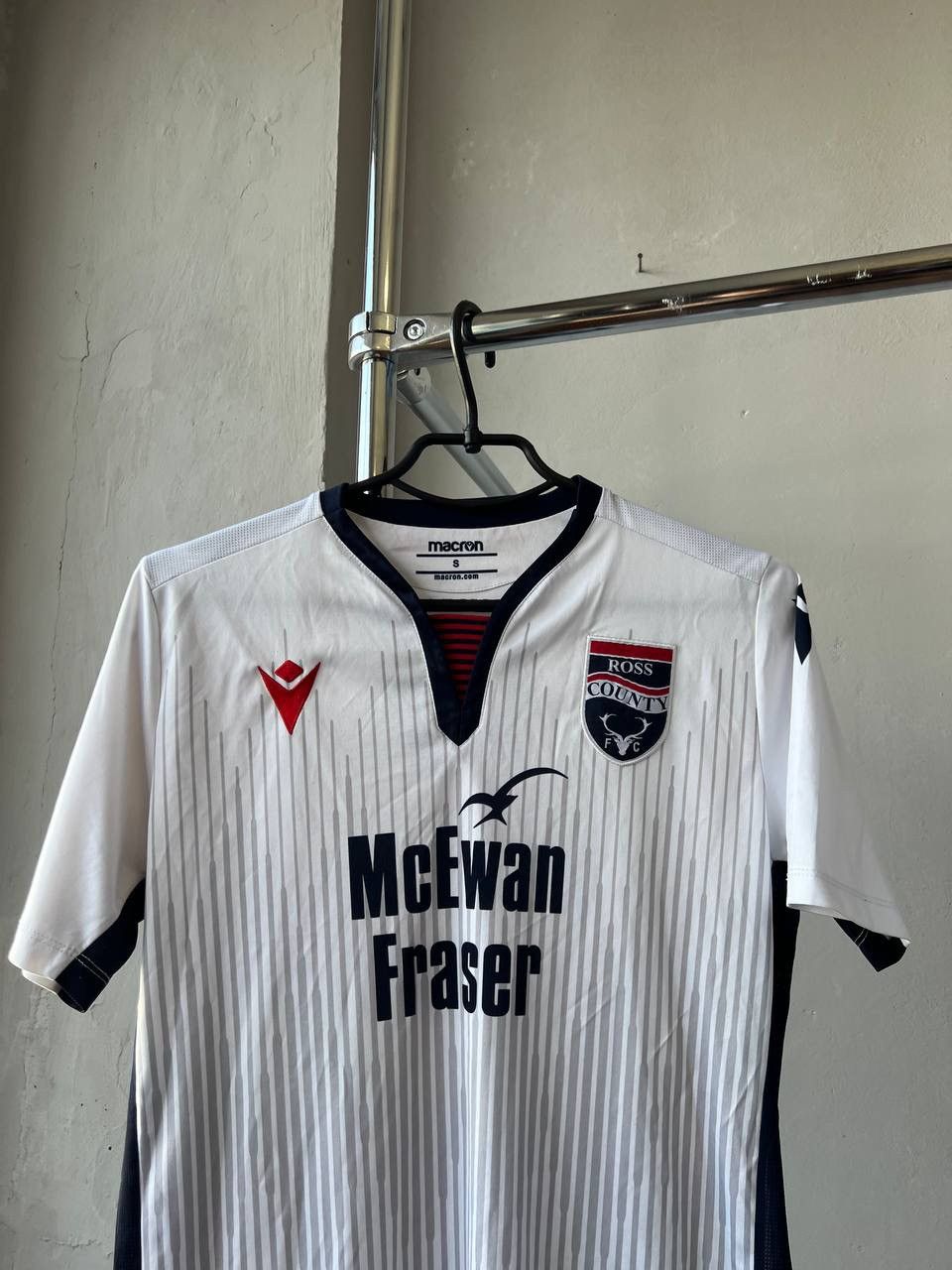 Macron 2019/20 ROSS COUNTY AWAY SOCCER JERSEY FOOTBALL SHIRT MACRON Size US S / EU 44-46 / 1 - 3 Thumbnail
