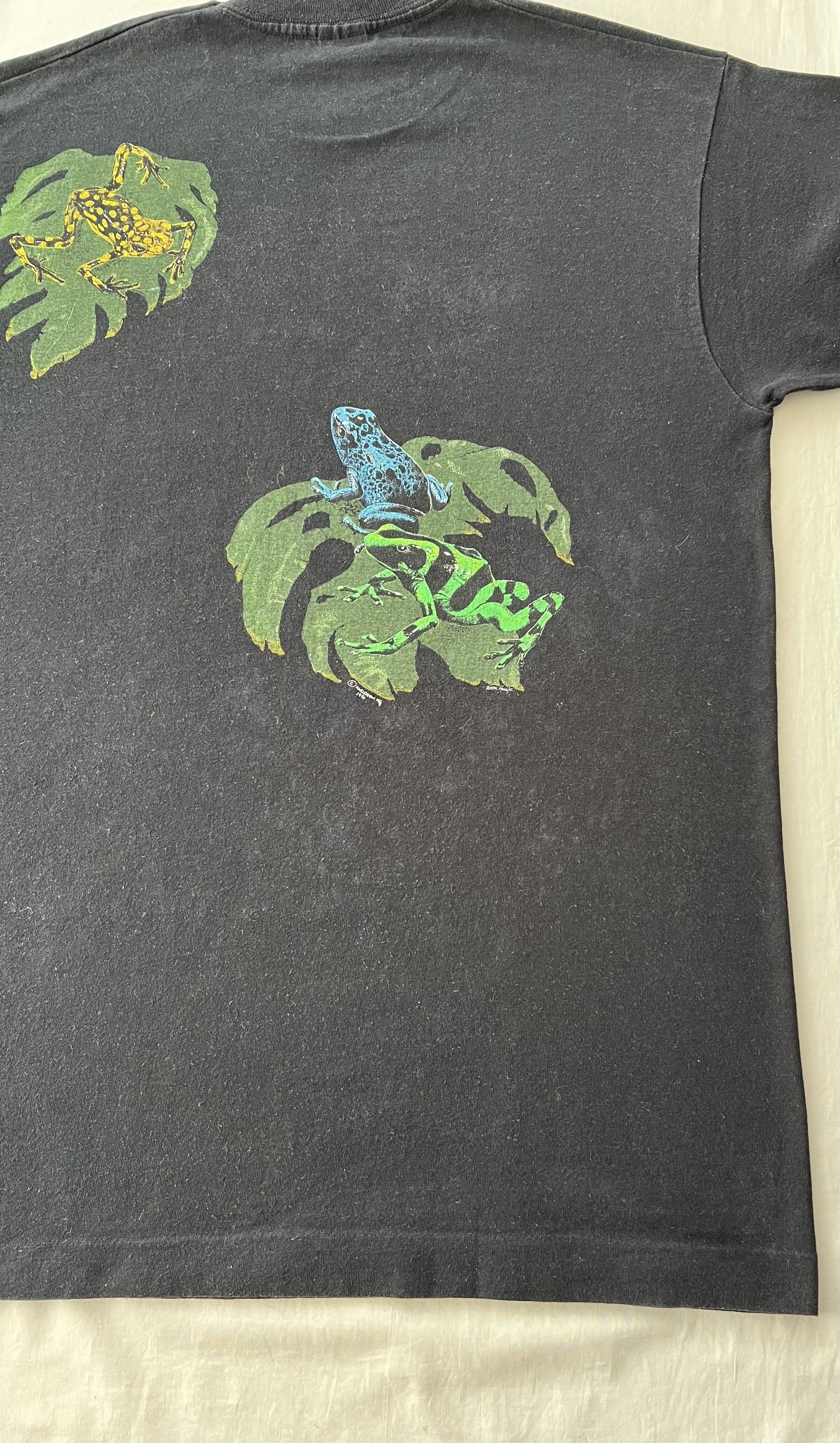 Vintage Vintage 1990 Harlequin Frog Animal Nature Black T-shirt Size US XL / EU 56 / 4 - 21 Thumbnail