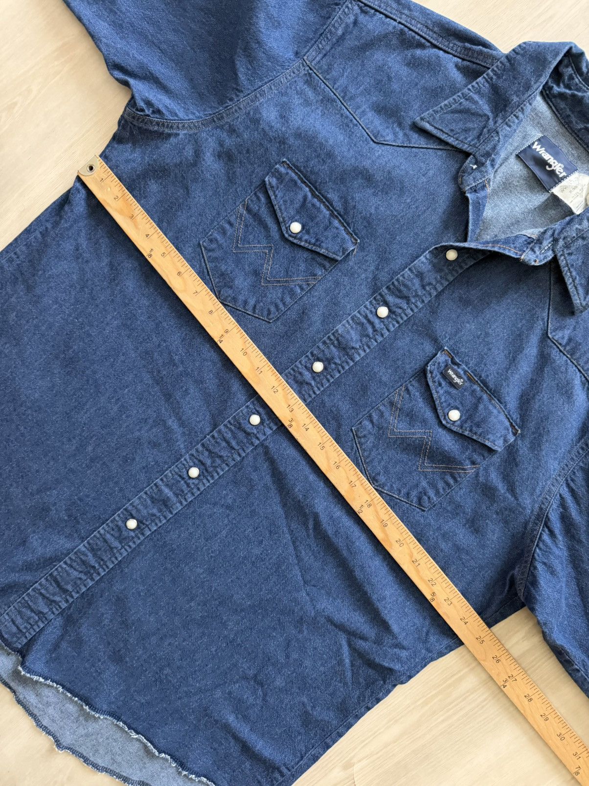 Vintage Vintage Wrangler Denim Pearl Snap Western Shirt Sz XL Size US XL / EU 56 / 4 - 3 Thumbnail