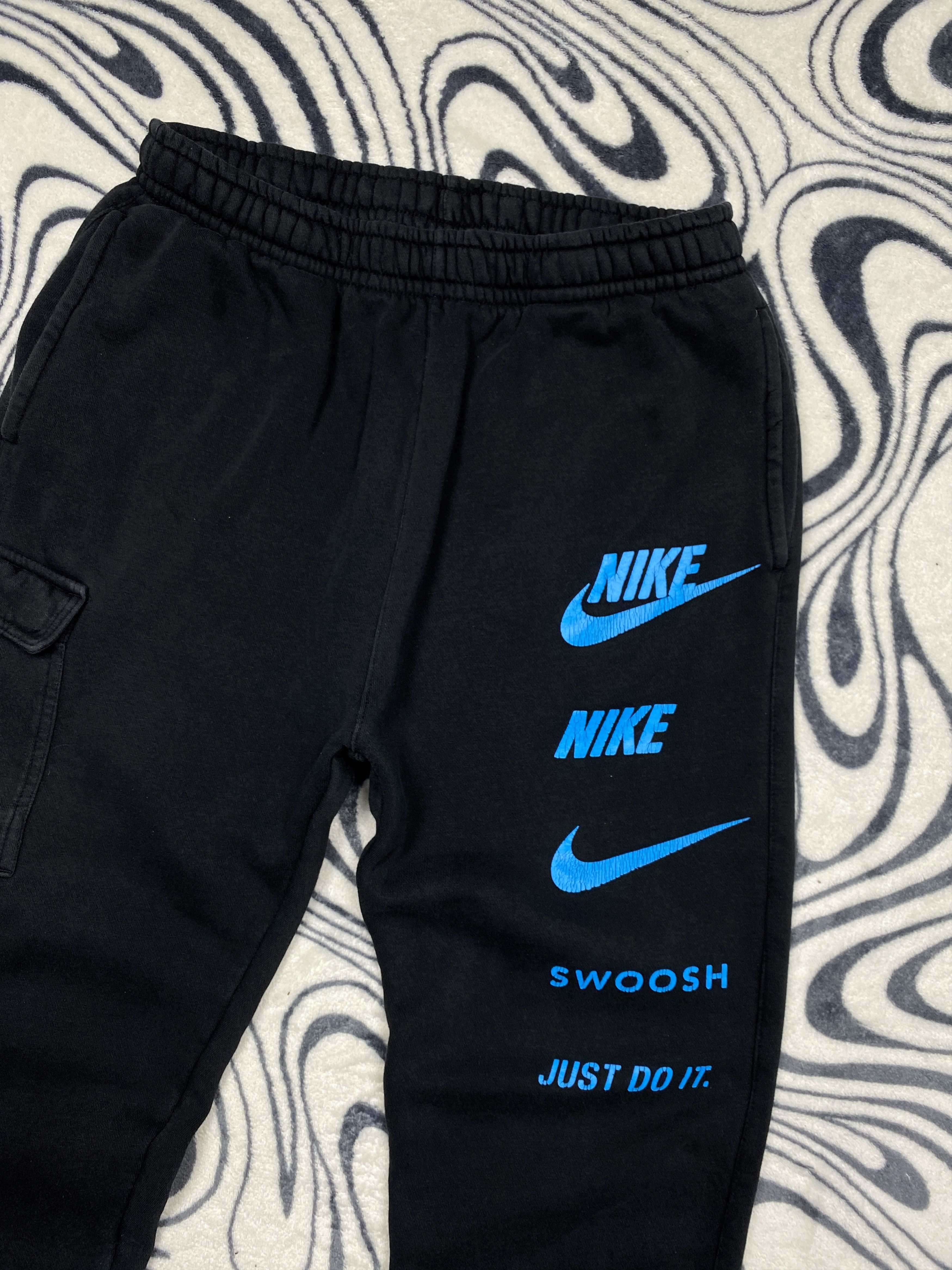 Nike Nike Mens Baggy Cargo Sweatpants Y2K Pants Size US 32 / EU 48 - 2 Thumbnail