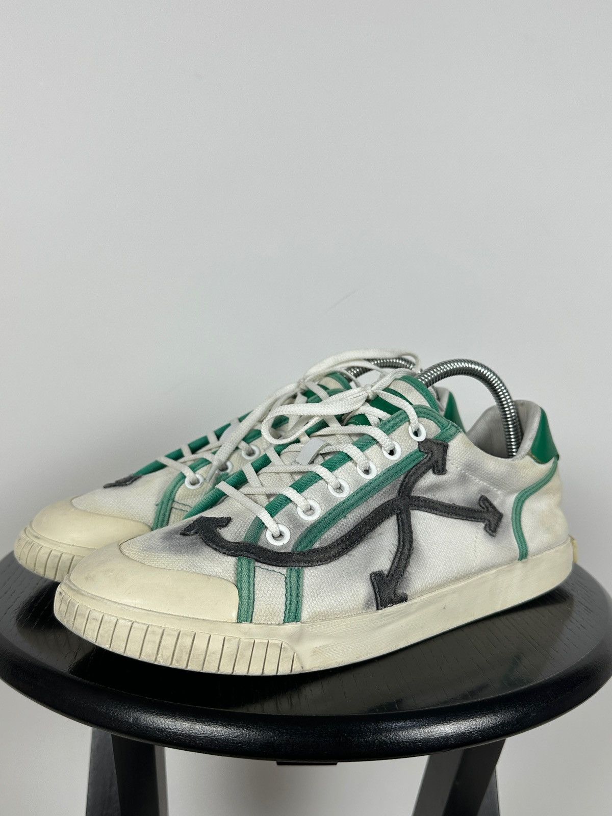 Off-White Off-White Vulcanized Virgil Abloh Low Top Sneakers Size US 9 / EU 42 - 10 Thumbnail