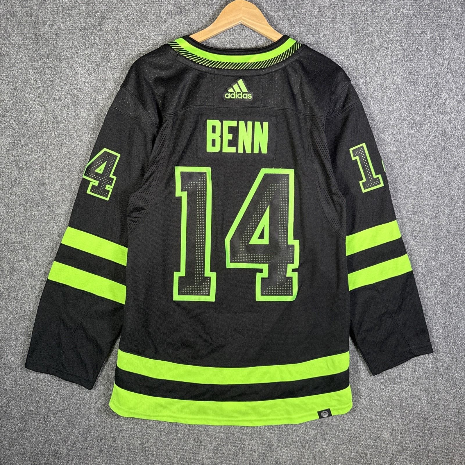NHL Dallas Stars Jersey Mens 44 Jamie Benn #14 Black Hockey NHL Size US S / EU 44-46 / 1 - 6 Thumbnail