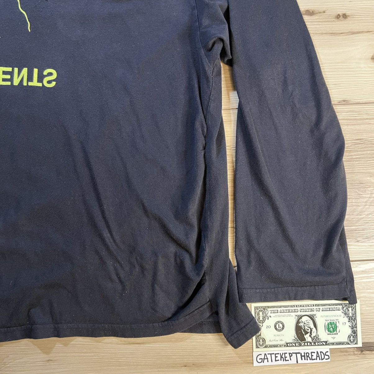 Vetements Vetements Matterhorn Pullover Hoodie Black Yellow Oversized Size US XS / EU 42 / 0 - 7 Thumbnail