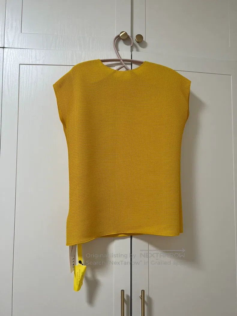 Issey Miyake Issey Miyake size:one size Yellow Short Sleeve Size XXS / US 00 / IT 34 - 4 Thumbnail