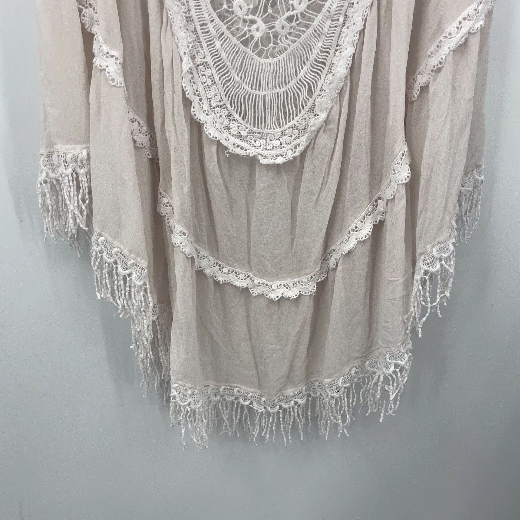 Vintage AGUA BENDITA Silk Poncho Cover Up Women One Size Pink Fringe Beach 3/4 Sleeve Adult One Size Pink Womens Summer Poncho Size ONE SIZE - 3 Thumbnail