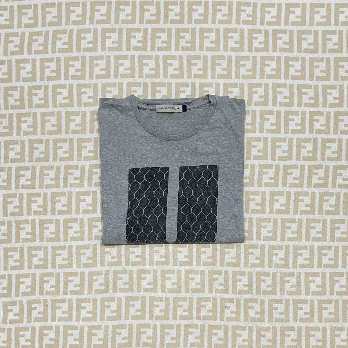 Japanese Brand Undercover Big Logo Tee Size US L / EU 52-54 / 3 - 1 Thumbnail