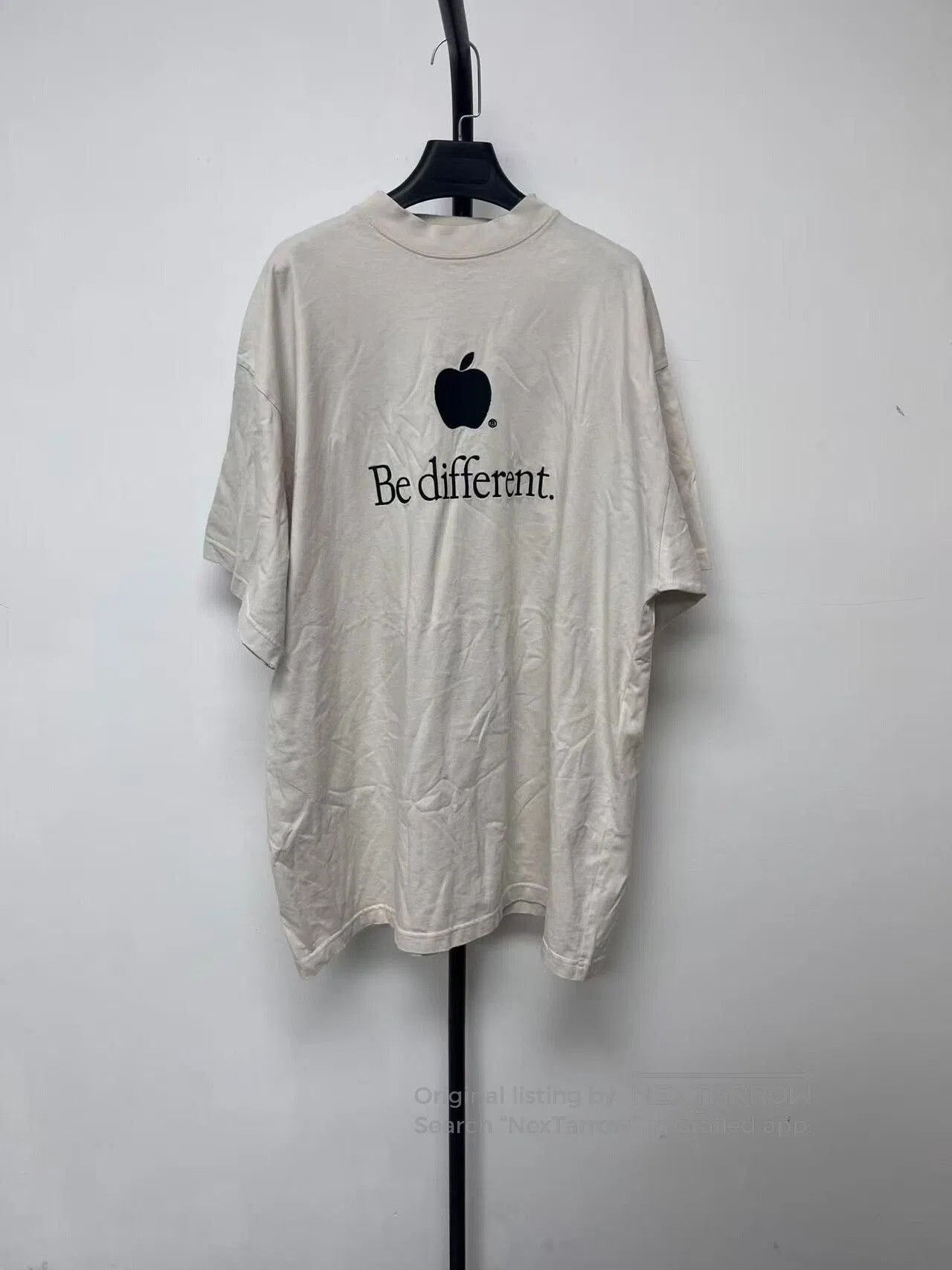 Balenciaga Balenciaga Be Different Logo Print T. Size US M / EU 48-50 / 2 - 1 Thumbnail