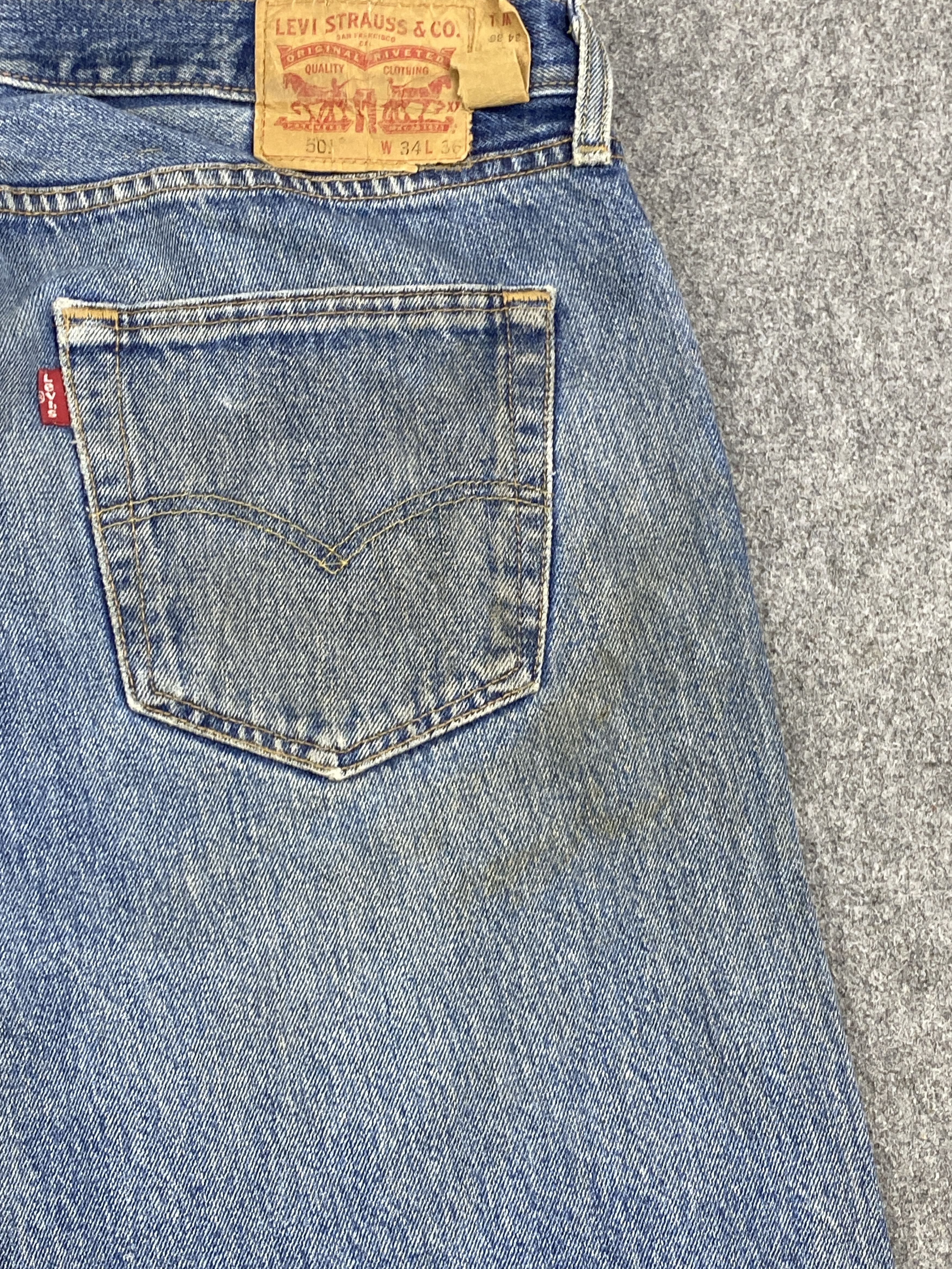 Levi's × Vintage Vintage Levi's 501 Distressed Jeans Size US 36 / EU 52 - 23 Thumbnail