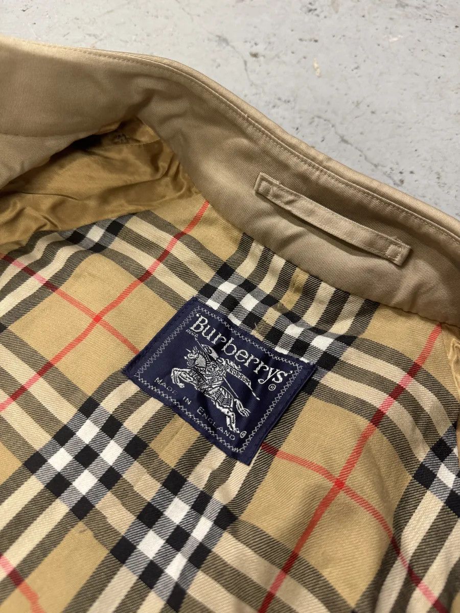 Burberry 1990s Burberry Beige Tartan Trench Coat Size US L / EU 52-54 / 3 - 11 Thumbnail