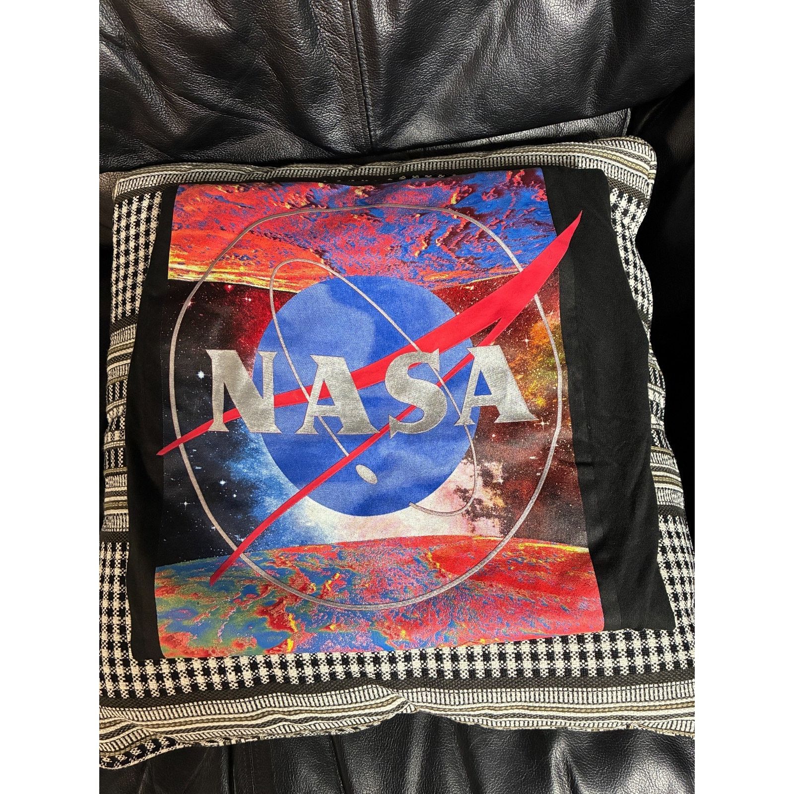 Akademiks Akademiks NASA Graphic T-Shirt XL Black Space Galaxy Tee Size US XL / EU 56 / 4 - 11 Thumbnail