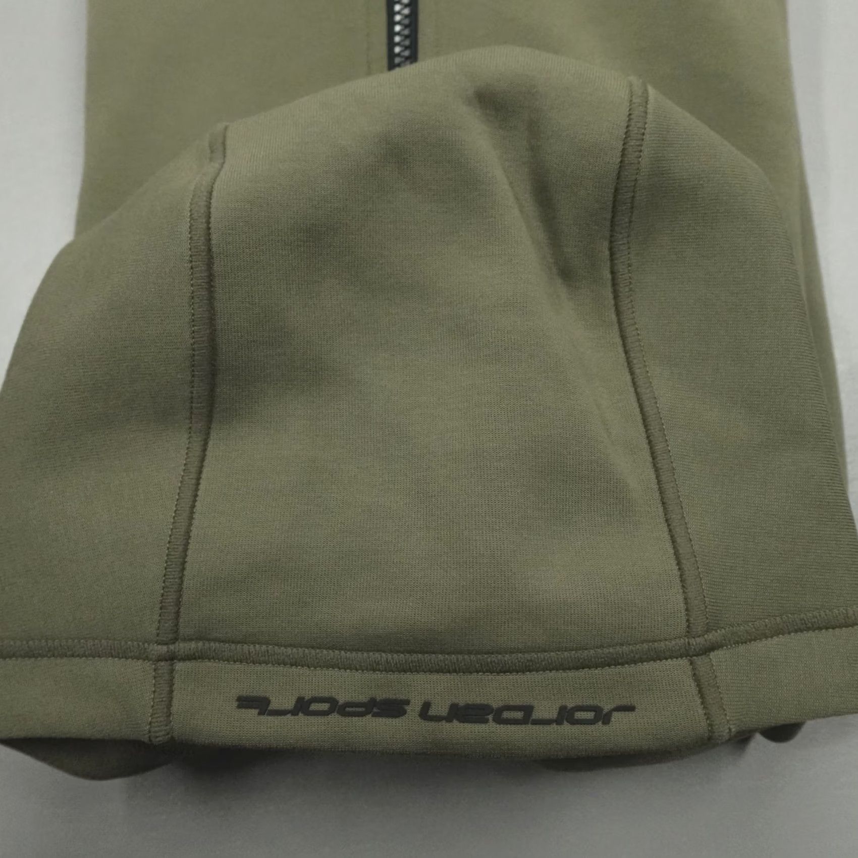 Nike Air Jordan Dri-Fit Sport Hoop Fleece Zip Hoodie Men's M Olive FV8602-222 Size US M / EU 48-50 / 2 - 8 Thumbnail
