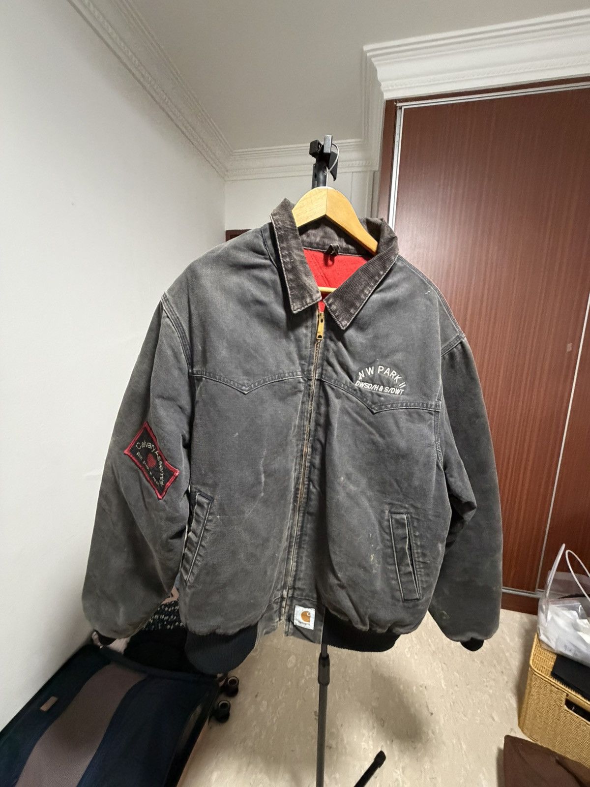 Carhartt Carhartt Detroit Jacket Faded Black Red Lined Distressed Size US XL / EU 56 / 4 - 1 Thumbnail