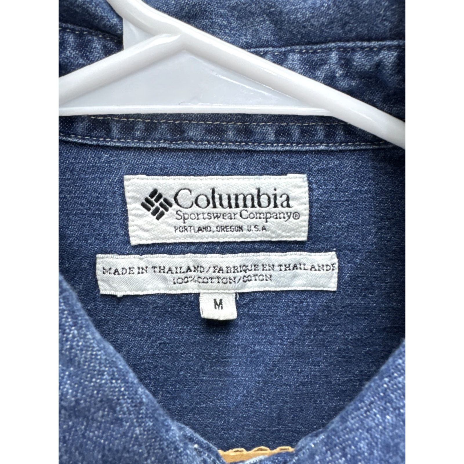 Denime Columbia Men's Button-Up Shirt M Blue Denim Outdoor Hunting Long Sleeve Patches 90s Size US M / EU 48-50 / 2 - 2 Thumbnail