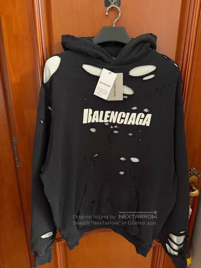 Balenciaga Balenciaga Big Destroyed Black Sweatshirt Size US XXS / EU 40 - 1 Thumbnail
