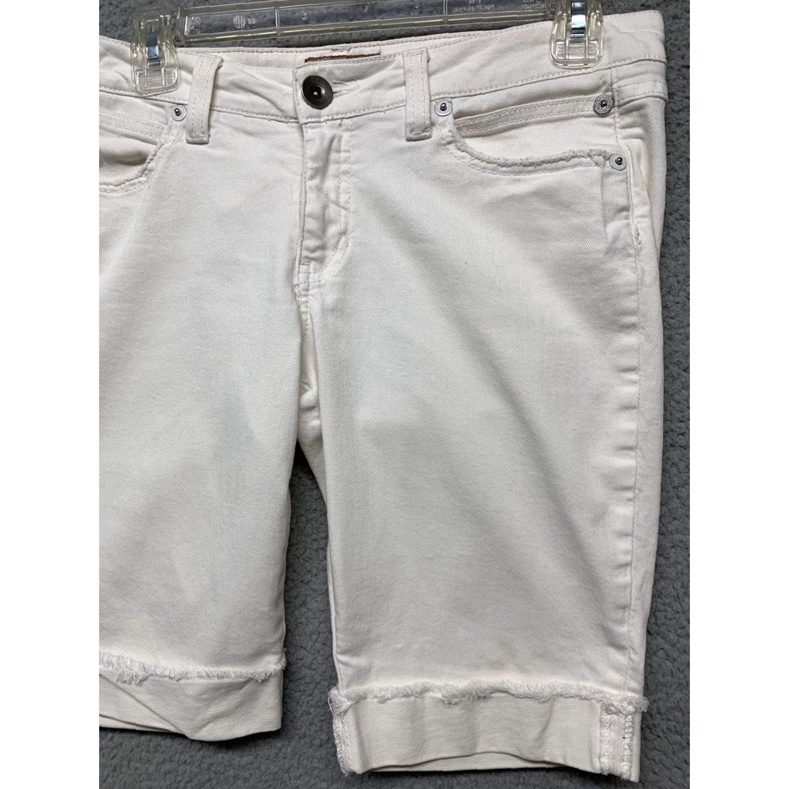 Vintage Nobo Shorts Women's/Juniors Size 11 White 6 Pockets Gold Stitching-Back Pockets Regular Fit Cotton & Spandex Casual Modern Chino 10in Inseam Size 32" / US 10 / IT 46 - 3 Thumbnail