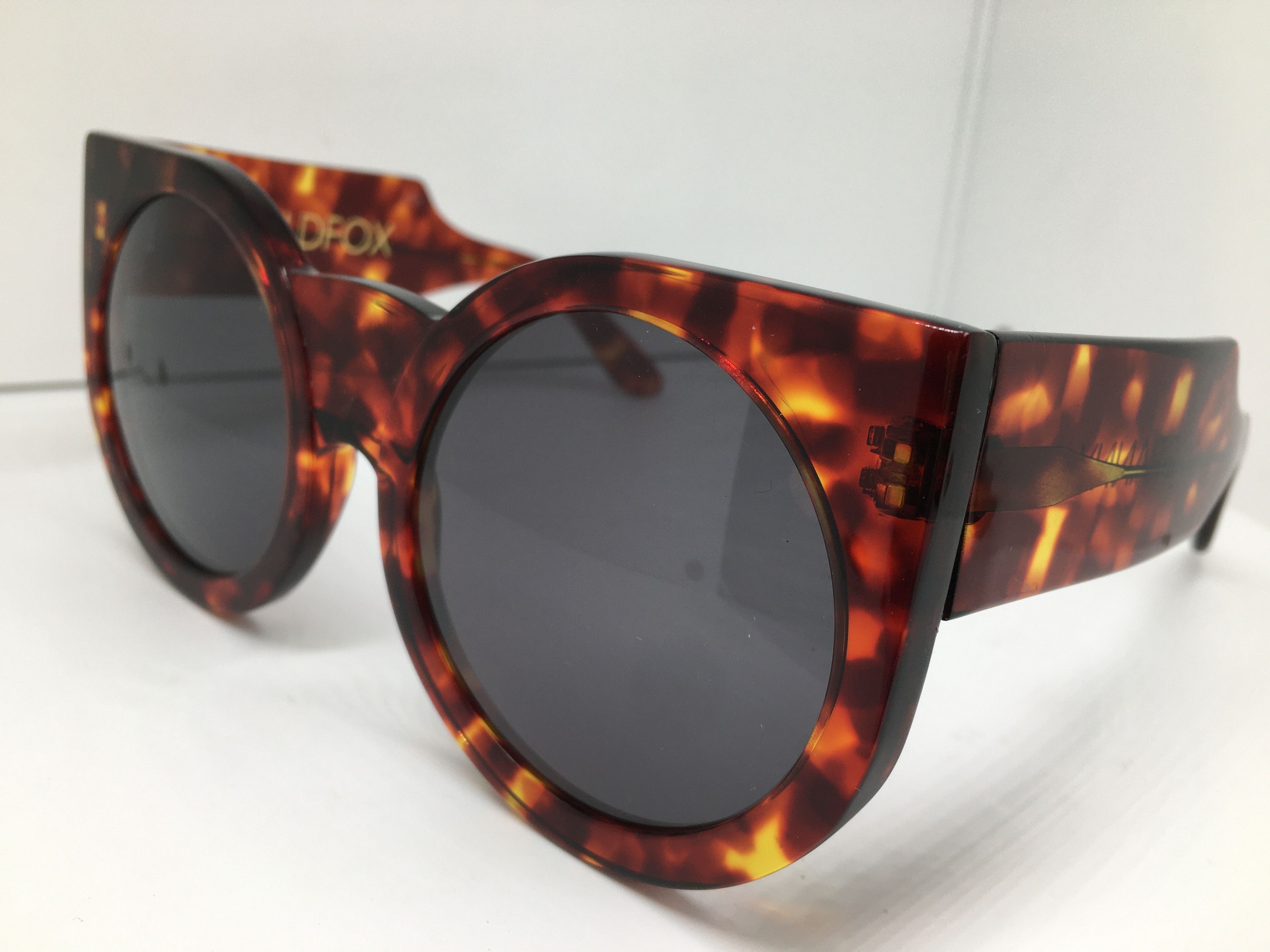 Wildfox WildFox Granny Handmade Tortoise Oversize Sunglasses Round Size ONE SIZE - 3 Thumbnail