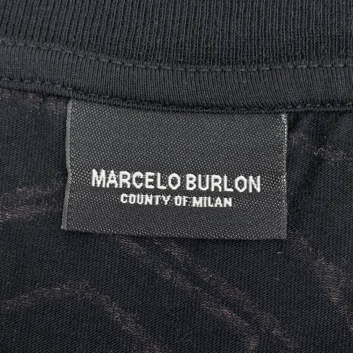 Marcelo Burlon Marcelo Burlon Black Pattern Print Crew Neck T-shirt K26WX Size US M / EU 48-50 / 2 - 5 Thumbnail