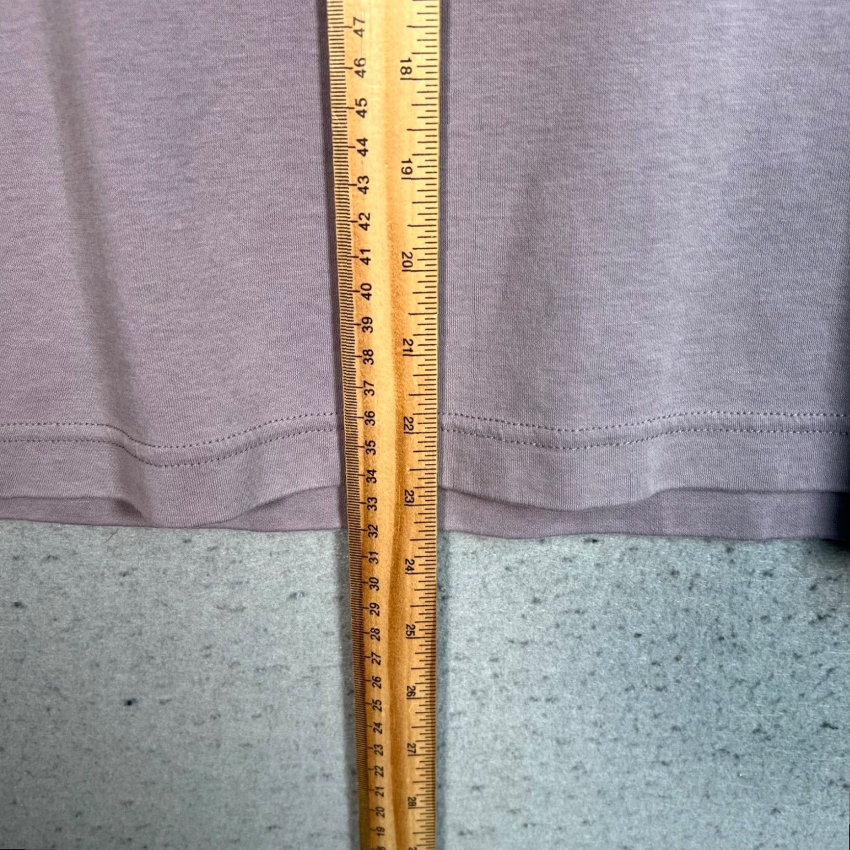 Uniqlo Uniqlo T-Shirt Shirt Womens Size S Lavender Purple Uniqlo U Airism Short Sleeve Crew Neck Size S / US 4 / IT 40 - 6 Thumbnail