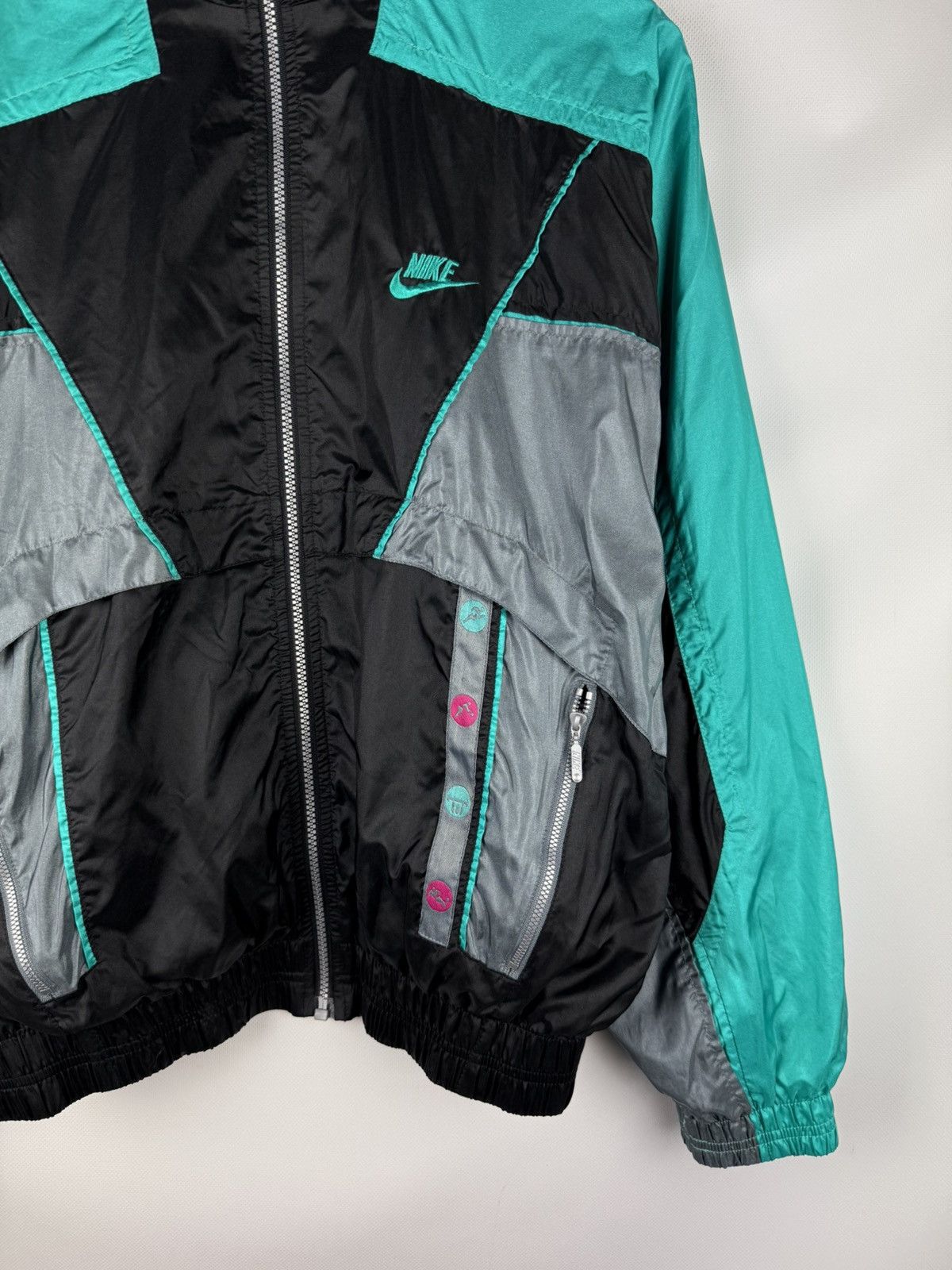 Nike Nike Vintage Men’s Nylon Full Zip Windbreaker Jacket Size S Size US S / EU 44-46 / 1 - 6 Thumbnail