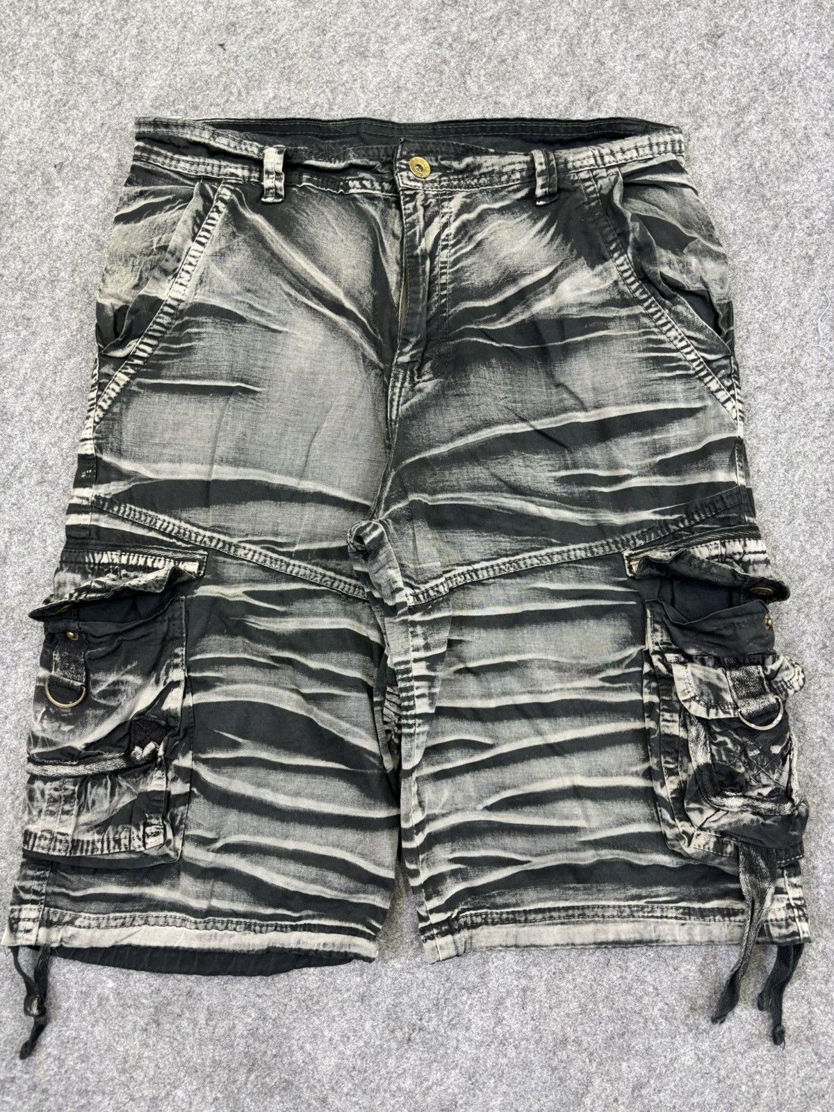 Japanese Brand MYMSTORM Chaos Fades Short Cargo Pant K29 Size US 32 / EU 48 - 16 Thumbnail