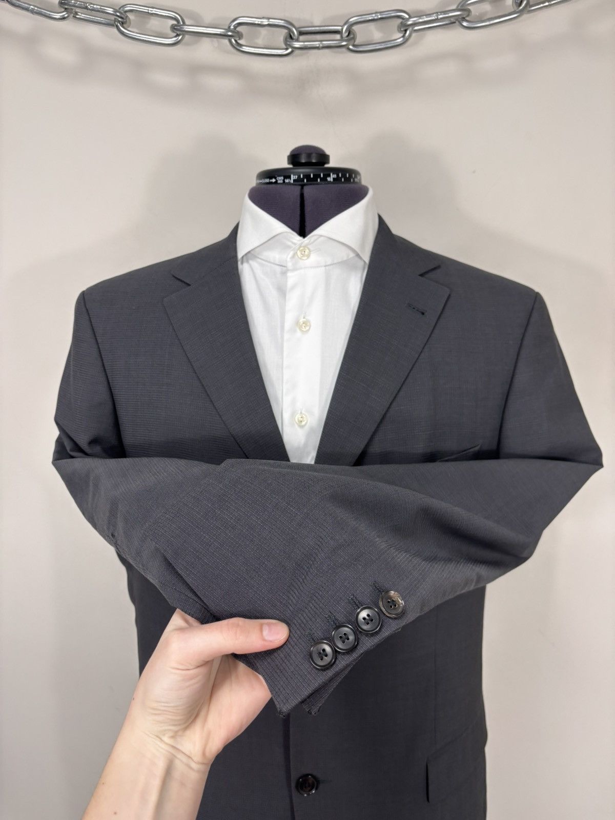 Hugo Boss Hugo Boss Men’s 2-Piece Textured Grey 120s Wool Suit Size 40R - 6 Thumbnail