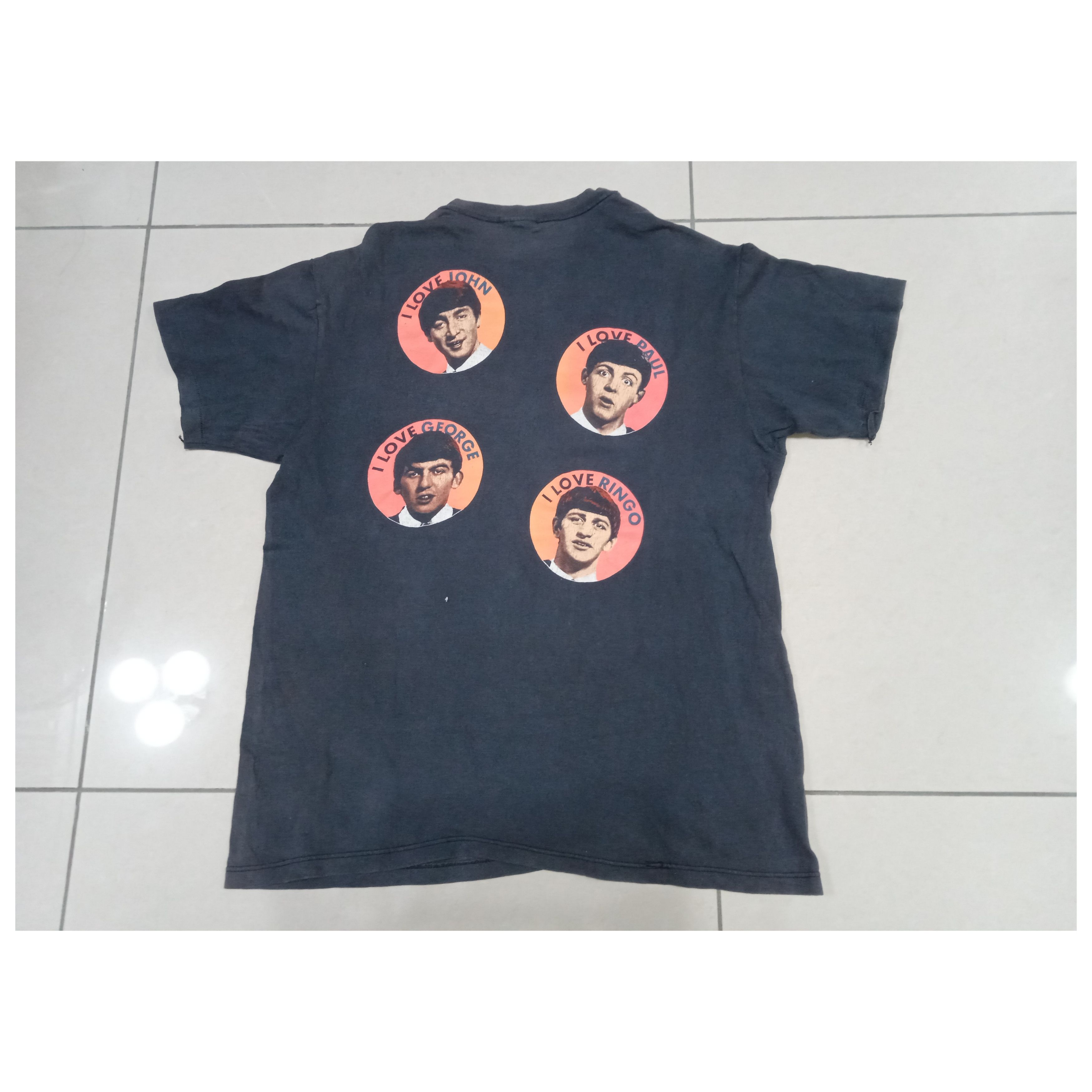 Vintage Vintage Distressed 90s The Beatles T Shirt Size US XL / EU 56 / 4 - 2 Thumbnail