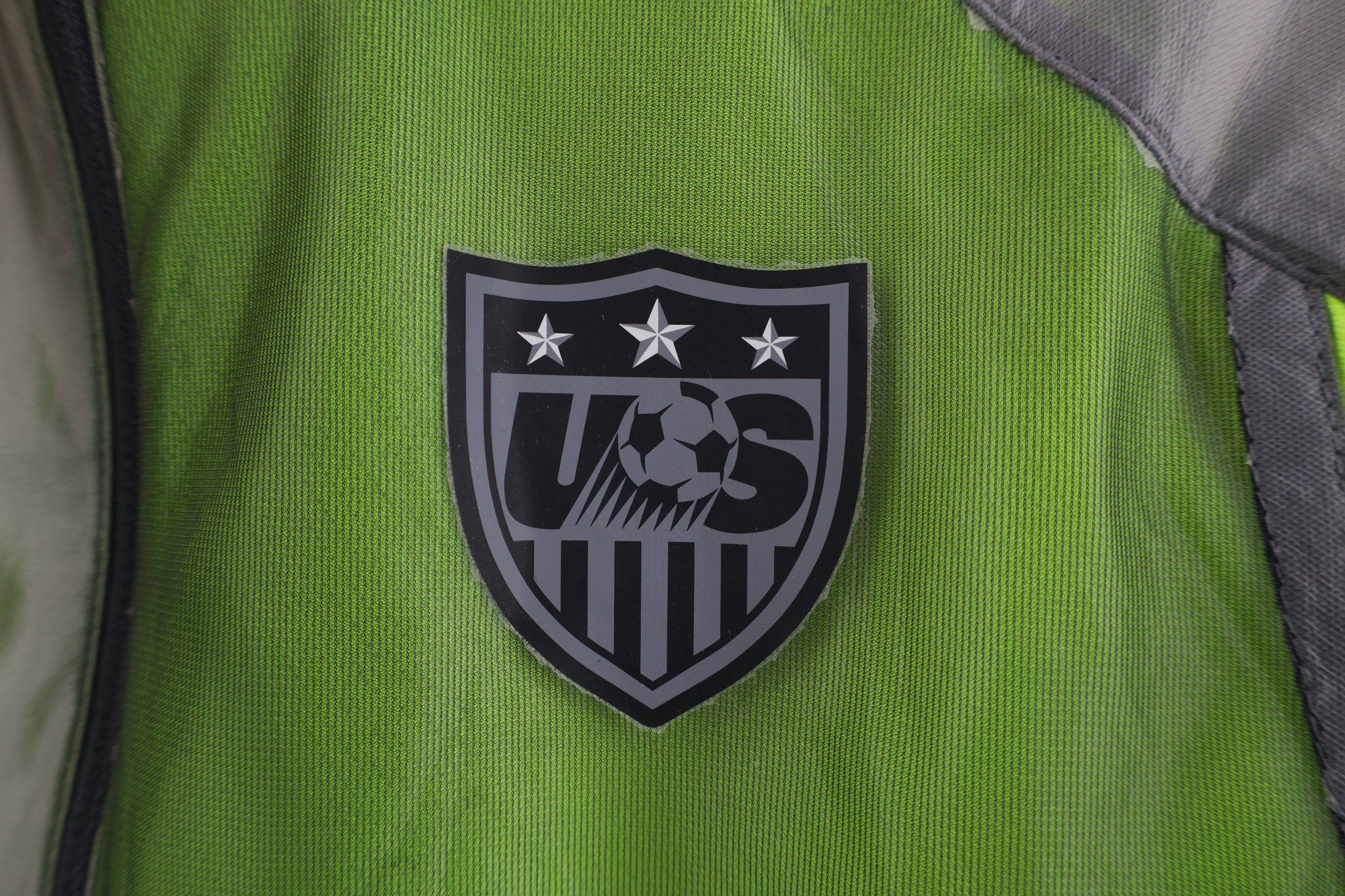 Nike Nike Spell Out Reflective Team USA Soccer Rain Jacket Size US S / EU 44-46 / 1 - 6 Thumbnail