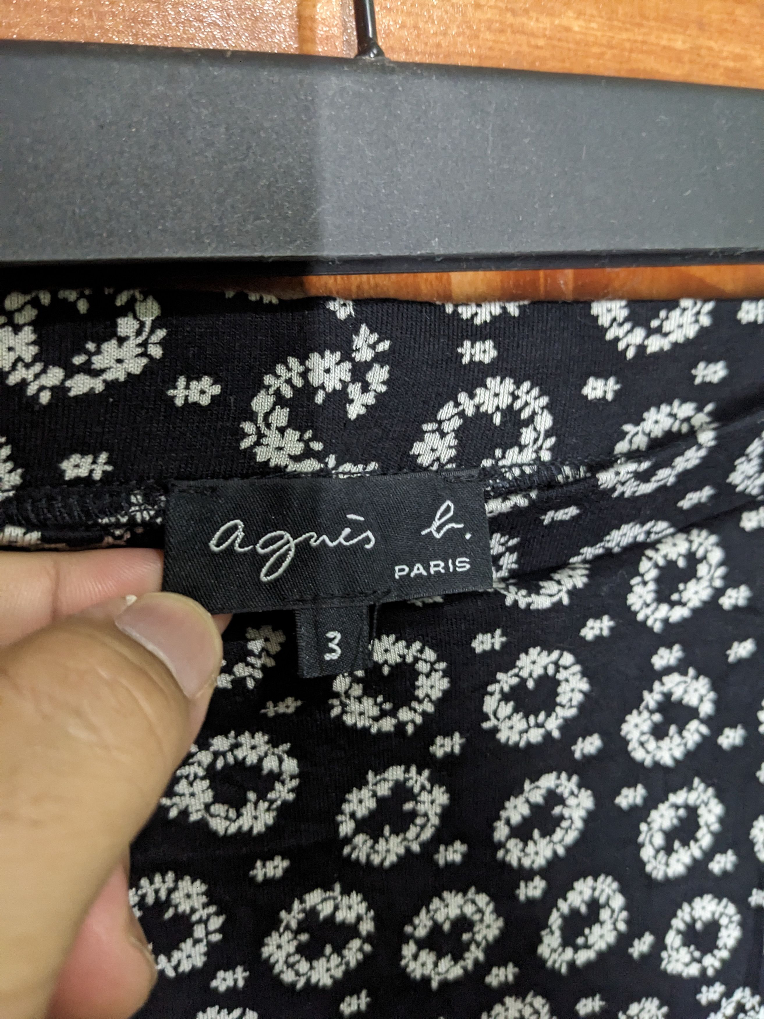 agnes b. AGNES B. VISCOSE BLACK FLORAL Size 33" - 3 Thumbnail