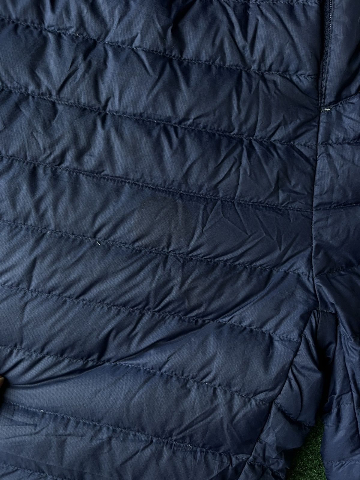 Supreme USED SUPREME MICRO DOWN SET PUFFER AND PANTS “NAVY” SIZE L&M Size US L / EU 52-54 / 3 - 12 Thumbnail