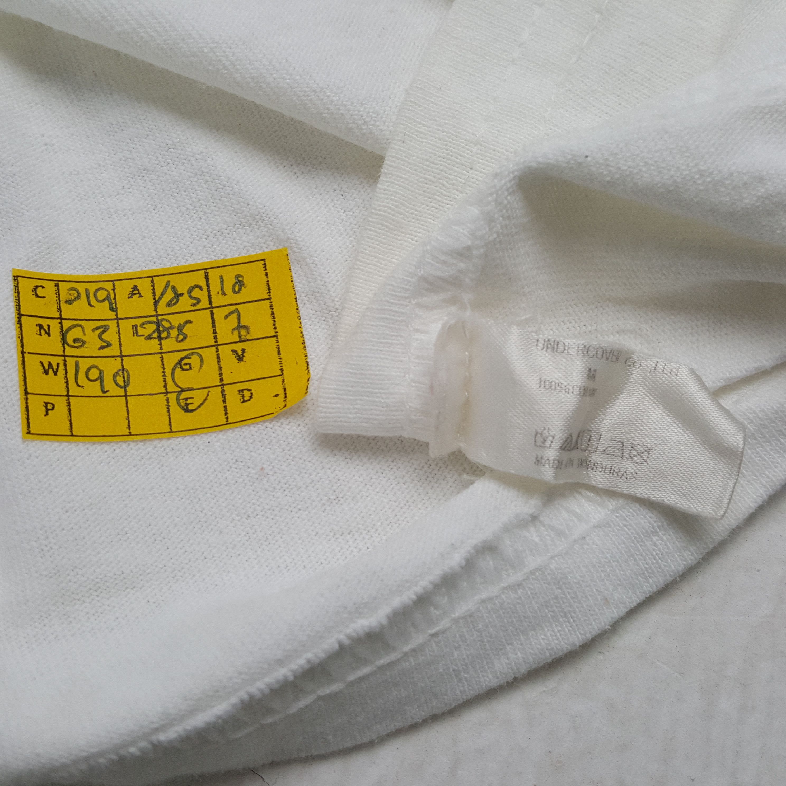 Jun Takahashi × Undercover × Vintage Vintage UNUDERCOVER JUN TAKAHASHI Japanese Brand T-Shirts Size US S / EU 44-46 / 1 - 4 Thumbnail