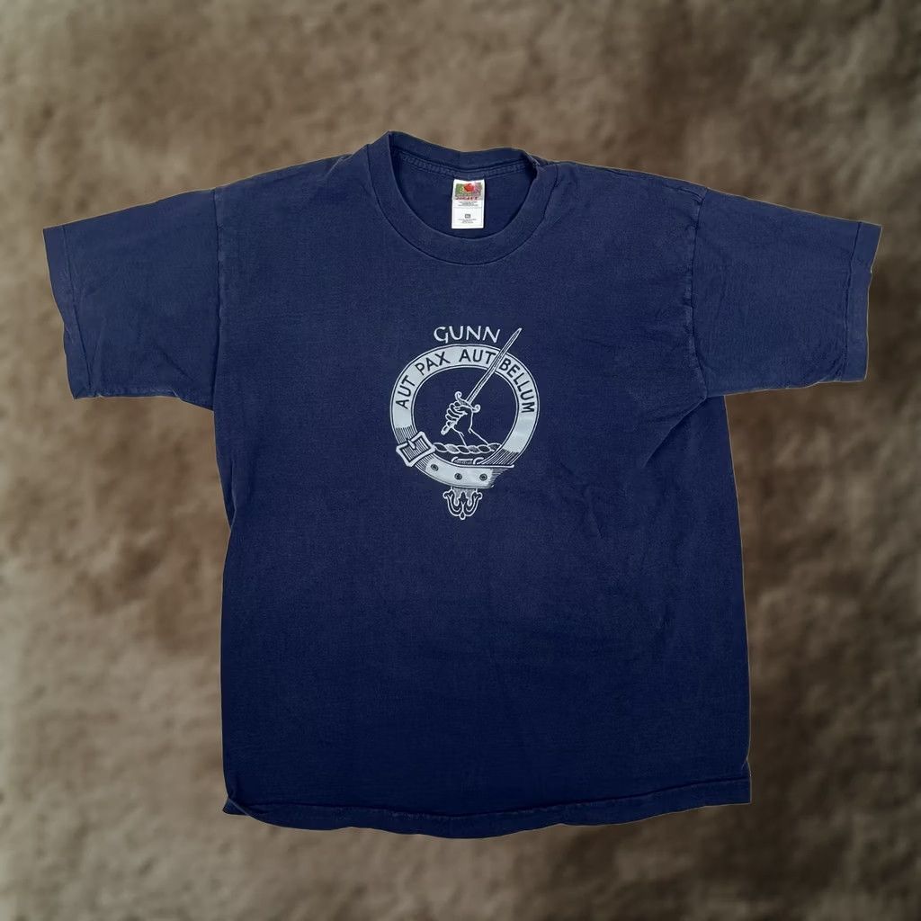 Fruit Of The Loom VINTAGE Clan Gunn Shirt Mens XL Blue Scottish Crest Single Stitch 90s USA T-Shirt Size US XL / EU 56 / 4 - 1 Thumbnail