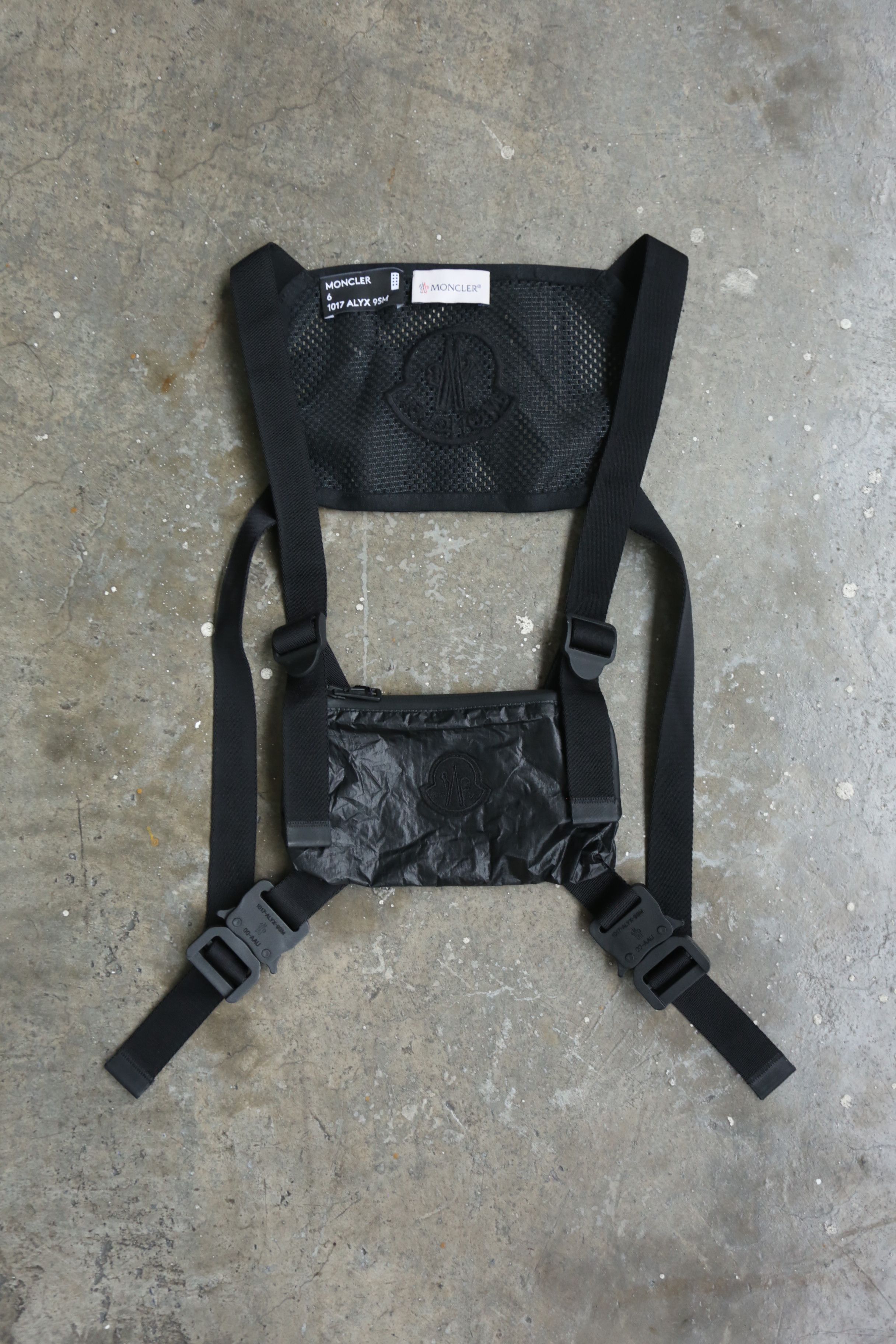 1017 ALYX 9SM × Moncler Moncler Genius 6 - 1017 Alyx 9SM - F/W 20 - Hand Warmer Vest Size US L / EU 52-54 / 3 - 2 Thumbnail