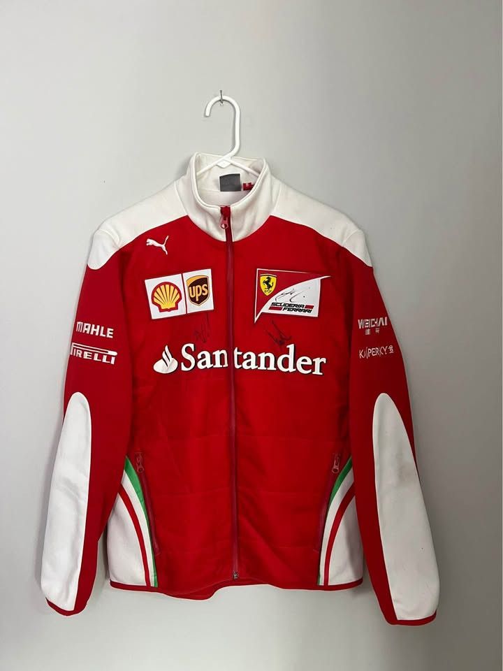 Puma Rare Autographed Puma Scuderia Ferrari F1 Racing Jacket Size US S / EU 44-46 / 1 - 1 Thumbnail