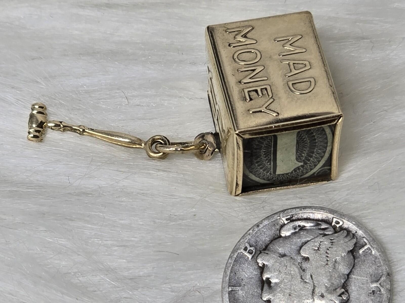 Monet Vintage 14K Gold Mad Money Emergency Break Glass Charm 3.6g Size ONE SIZE - 8 Thumbnail