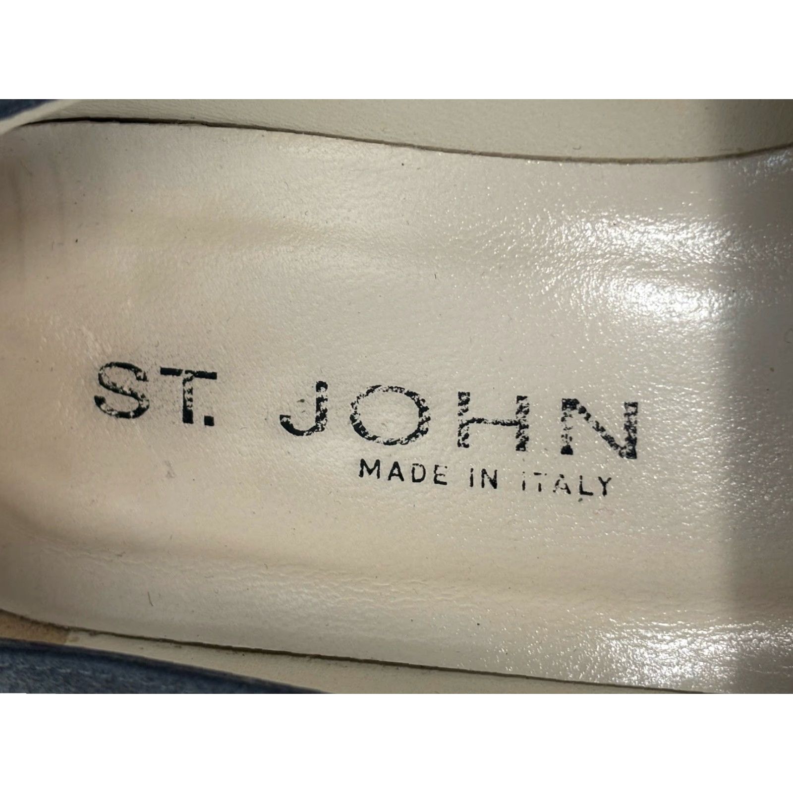 St. John VINTAGE St. John Suede Pumps Women’s 7 Gray Logo Made In Italy Heel Slip On Money - 2 photos damage Size US 7 / IT 37 - 7 Thumbnail